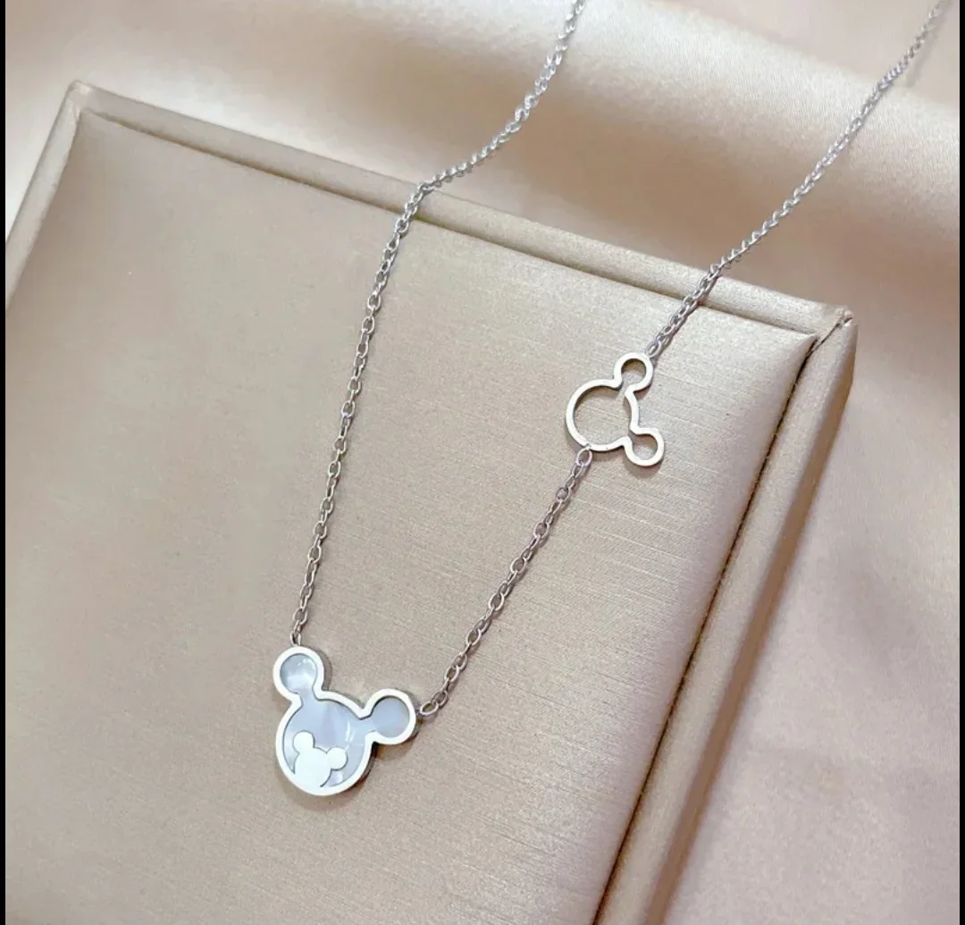 Collar de mickey opalo con silueta  2