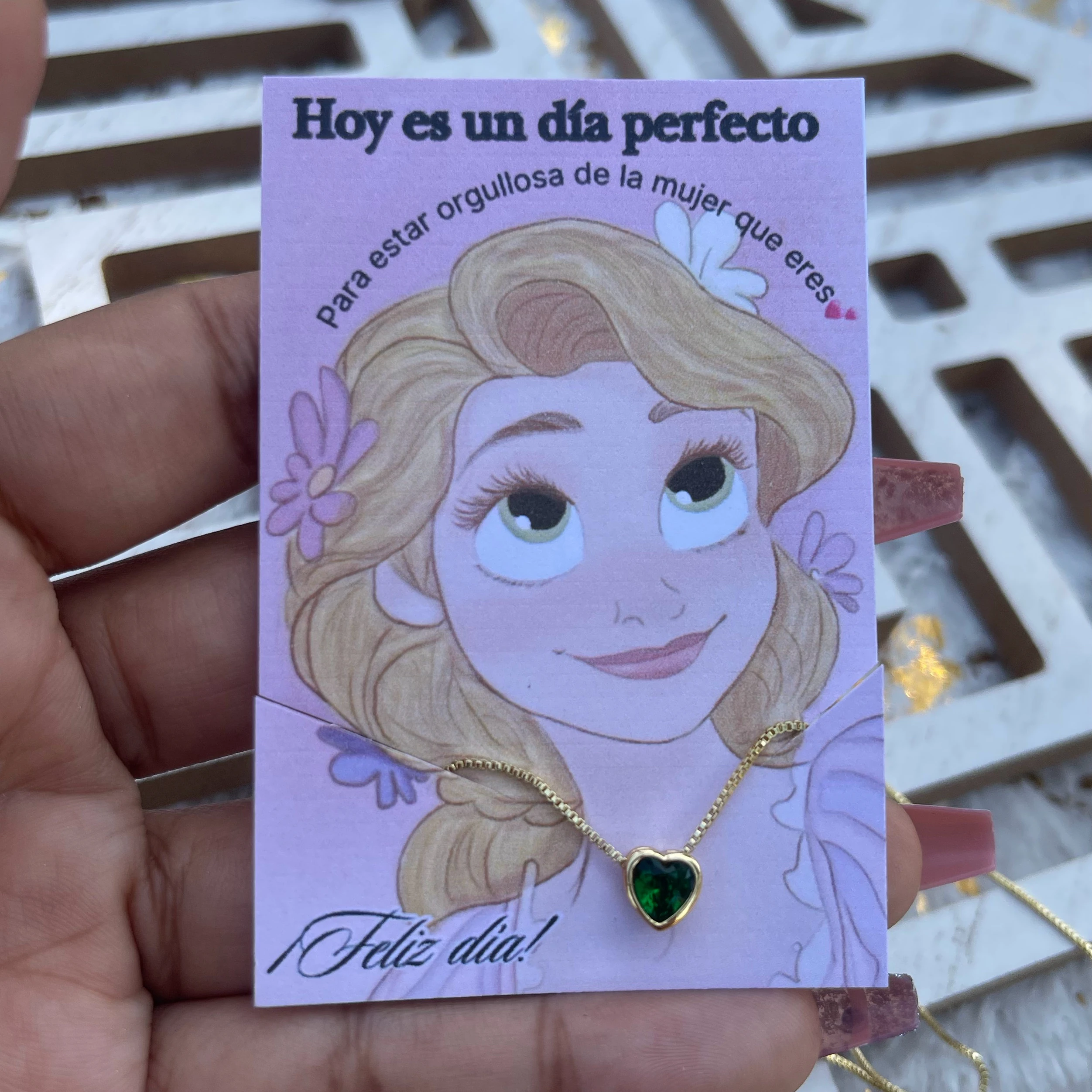 Cadena mujer 2