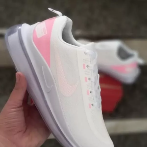 Nike  3