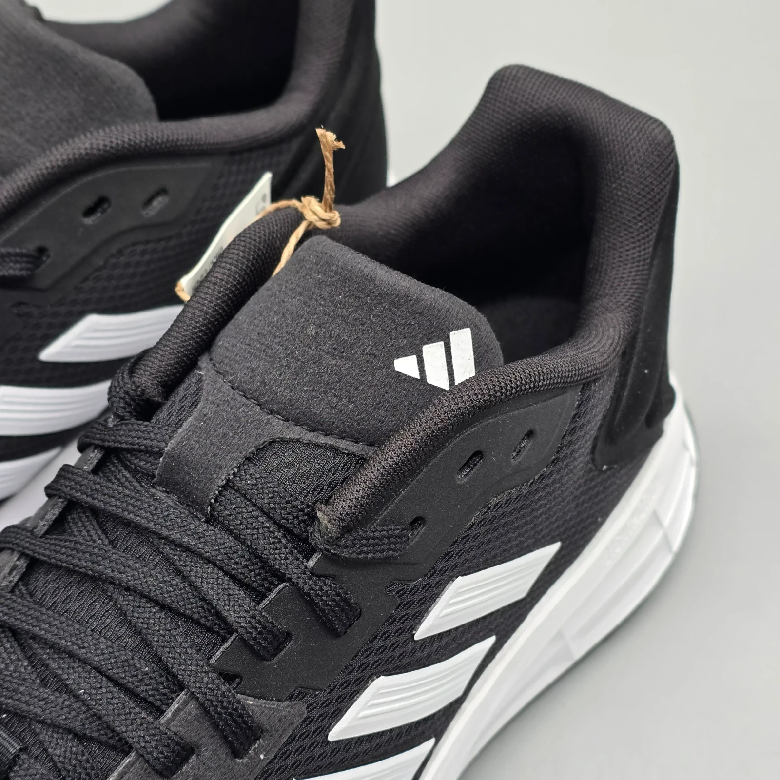 ADIDAS DURAMO 10  8