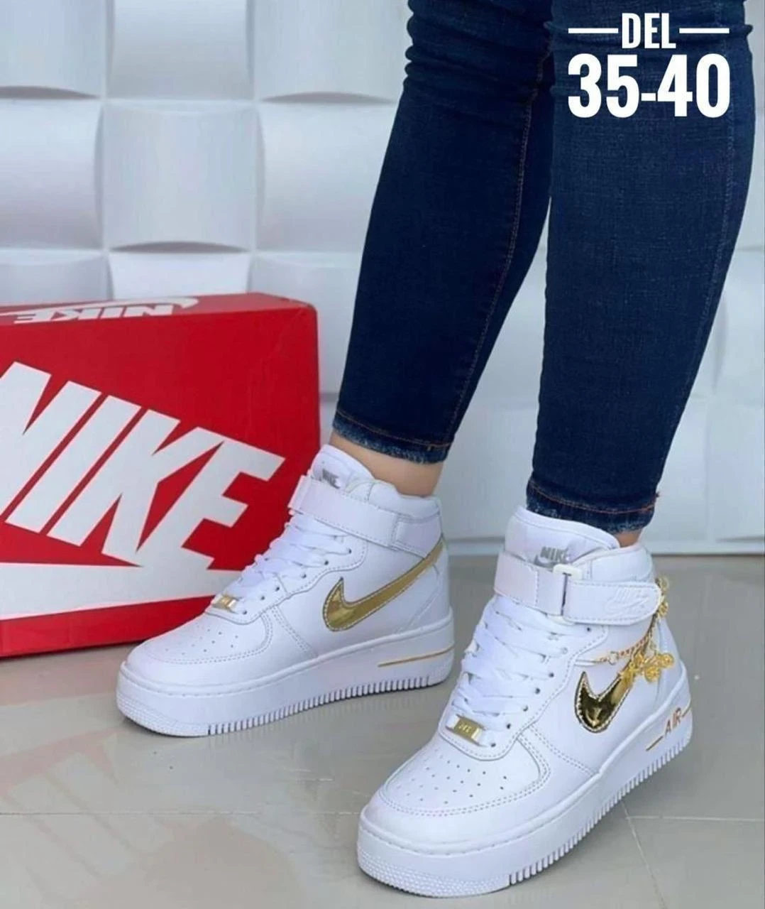 Nike Dorado Dama