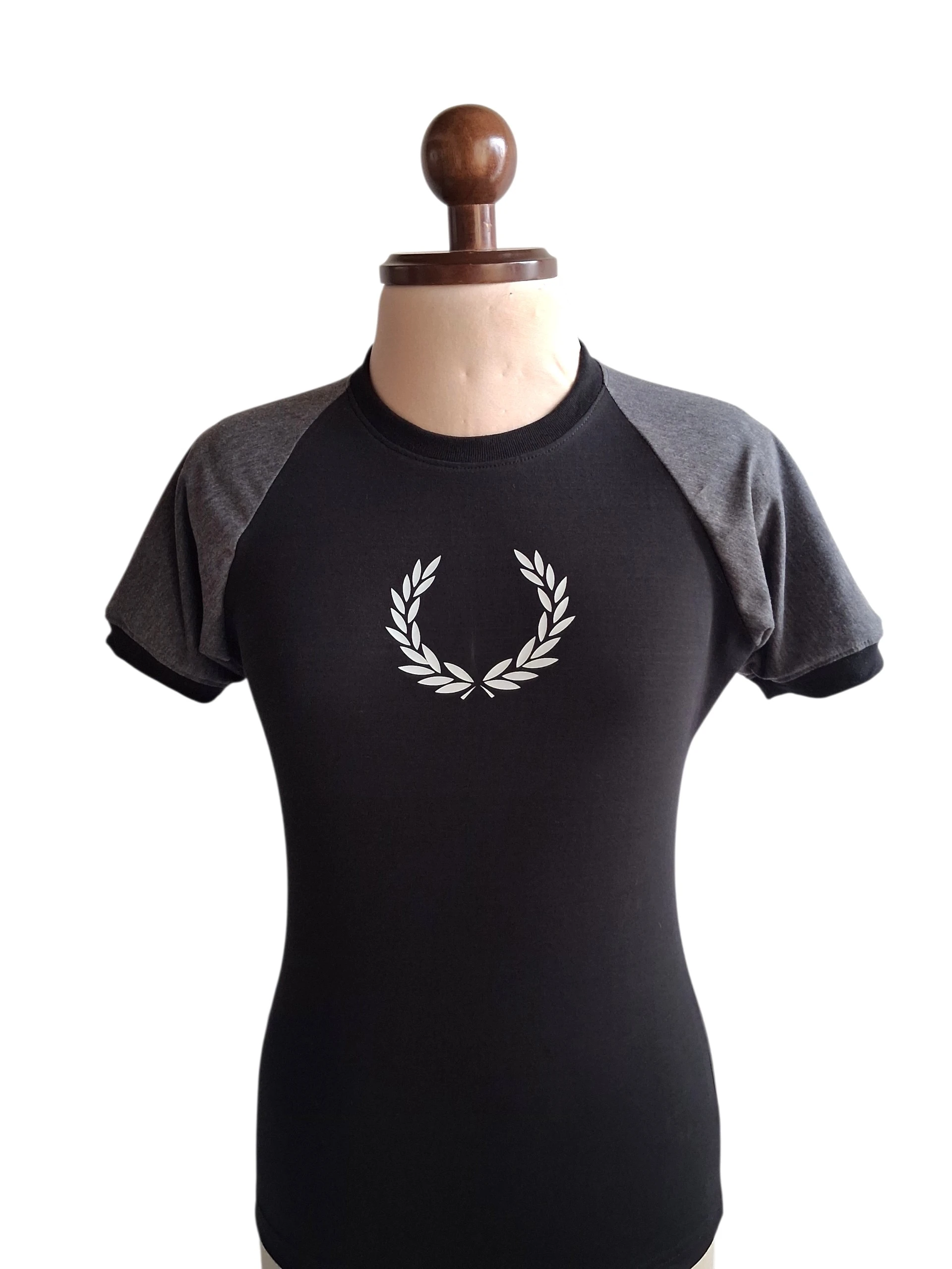 Camiseta estampada laurel 