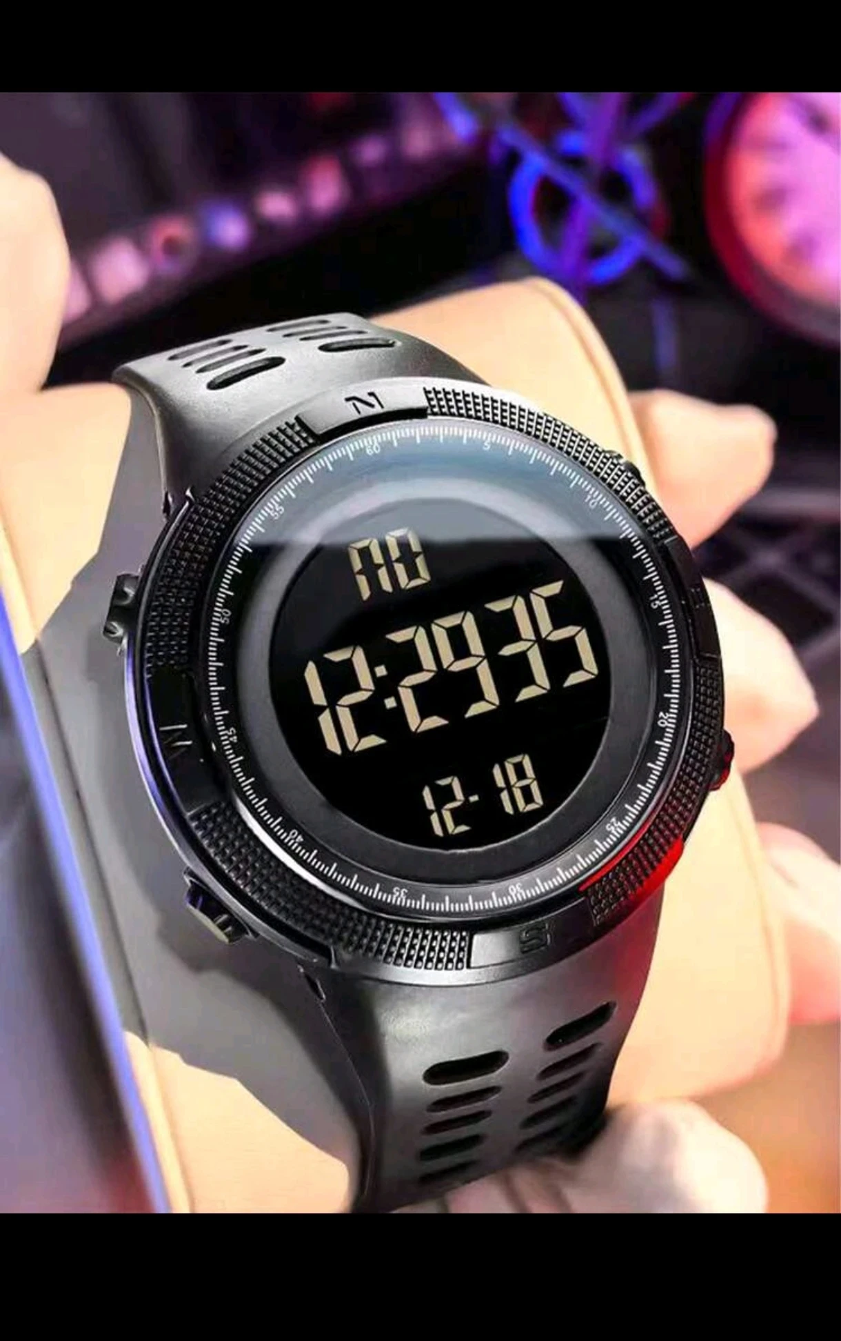Reloj Digital Deportivo para Caballero - Reloj de Pulsera Táctico Militar con Retroiluminación EL, Alarma, Cronómetro y Calendario