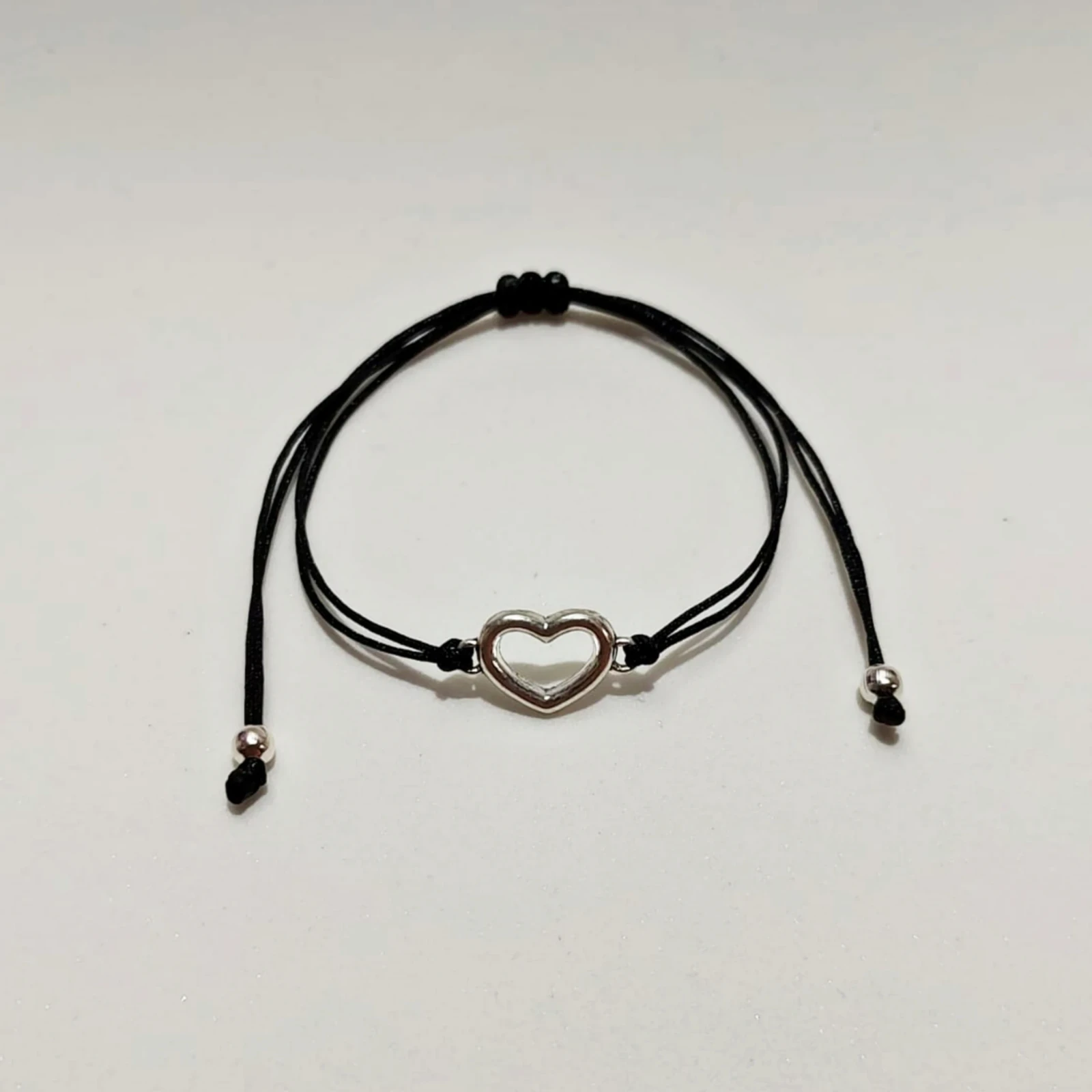 Pulsera de Corazón Negra Sencilla 2