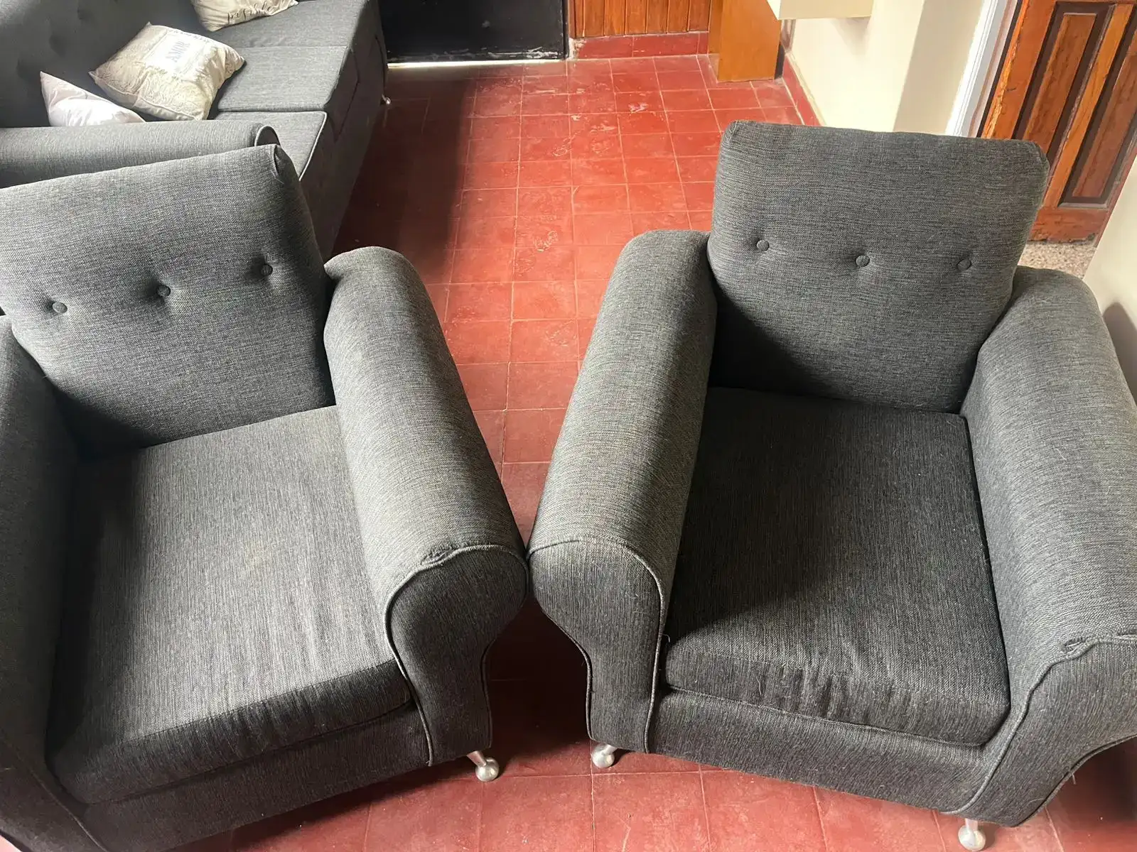 Juego de sillones detalle a la vista