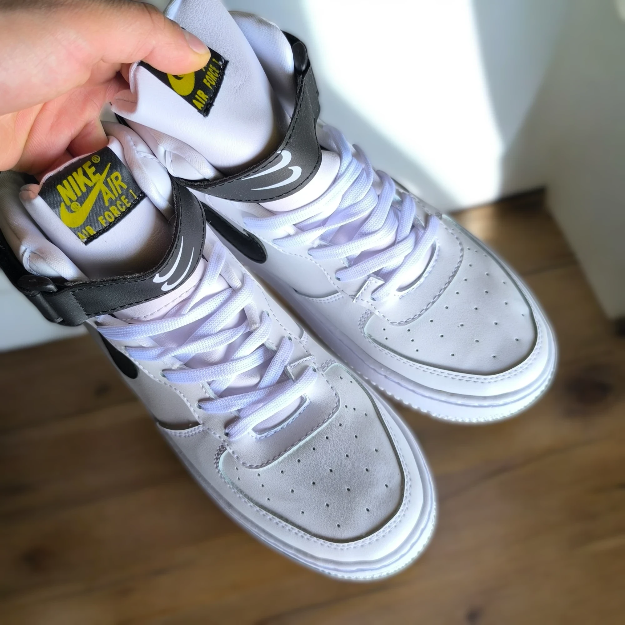 BOTÍN NIKE LEYENDA (Colombiano) 2
