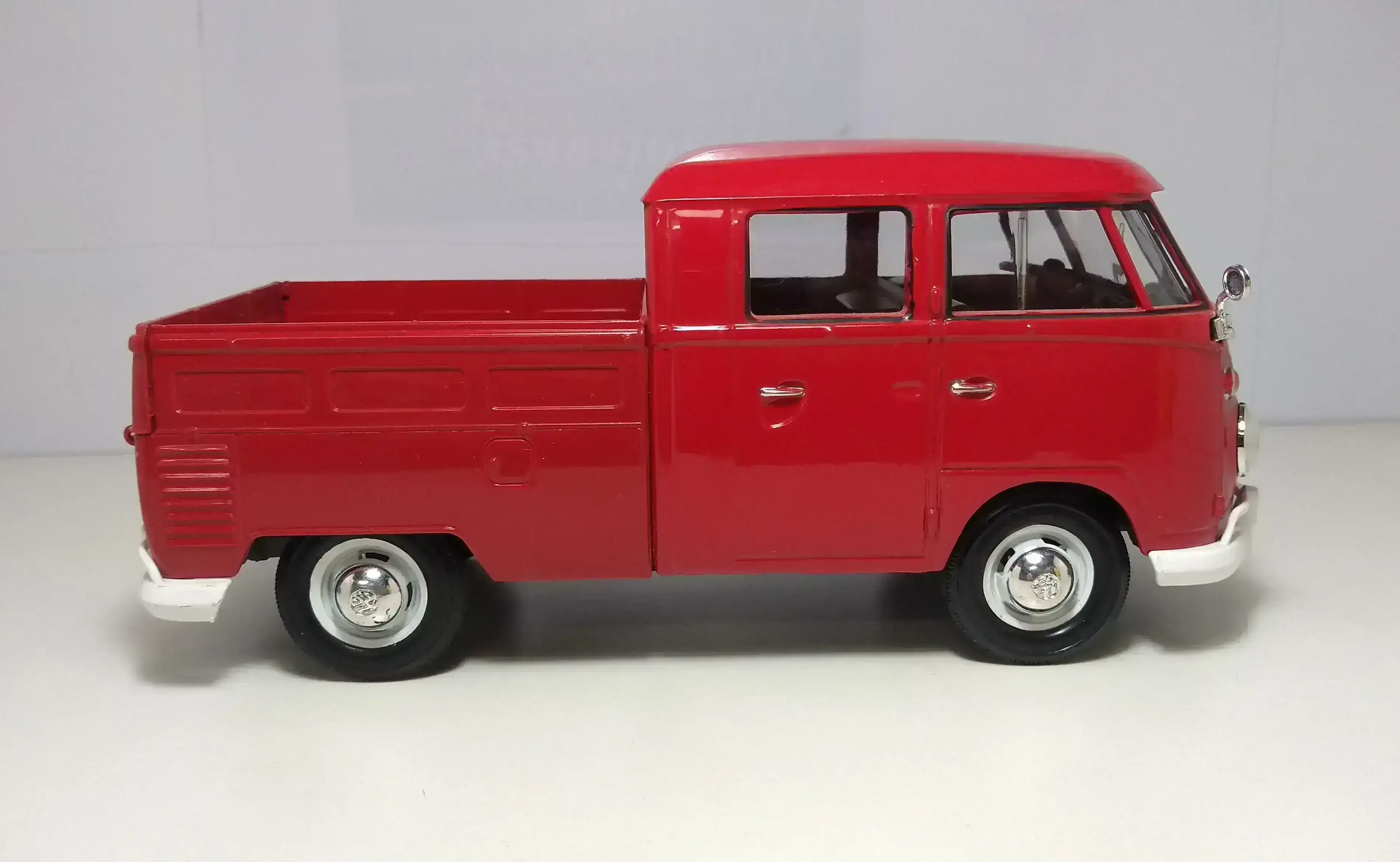 Volkswagen T2 delivery van pickup 3
