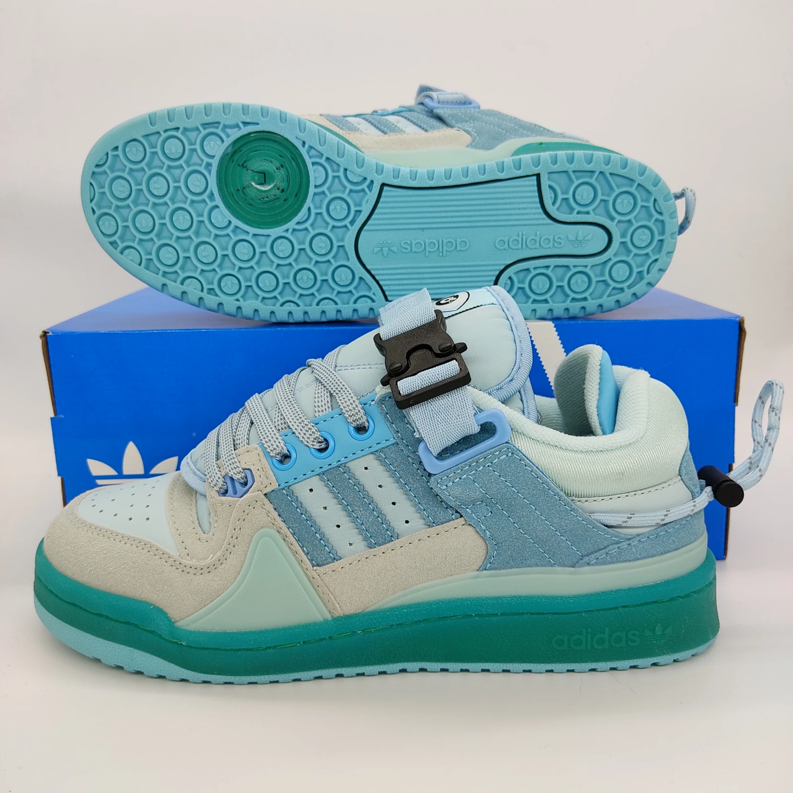ADIDAS FORUM X BAD BUNNY (1.1 PANAMEÑO)