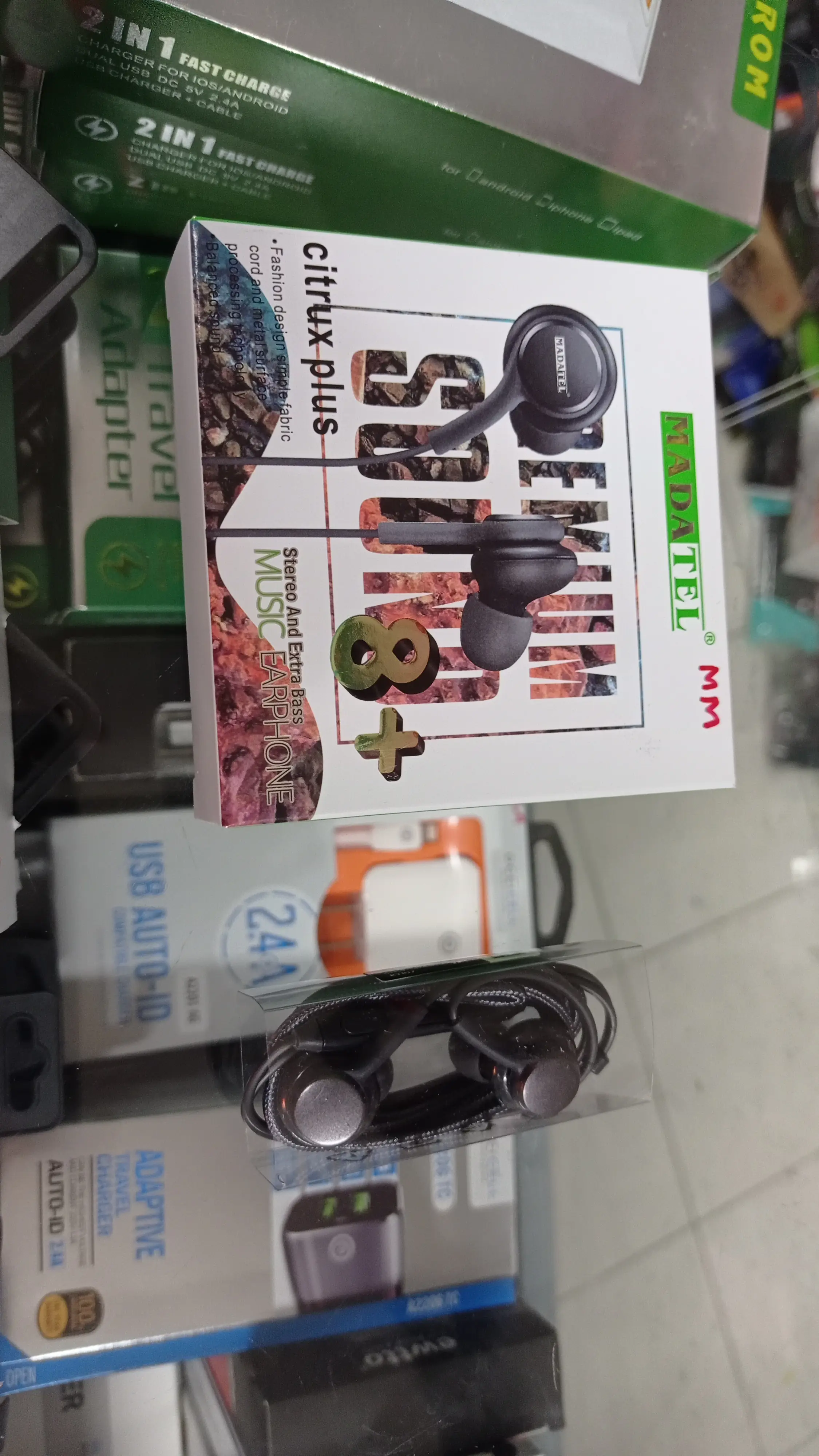 Audífonos s8 tipo akg 