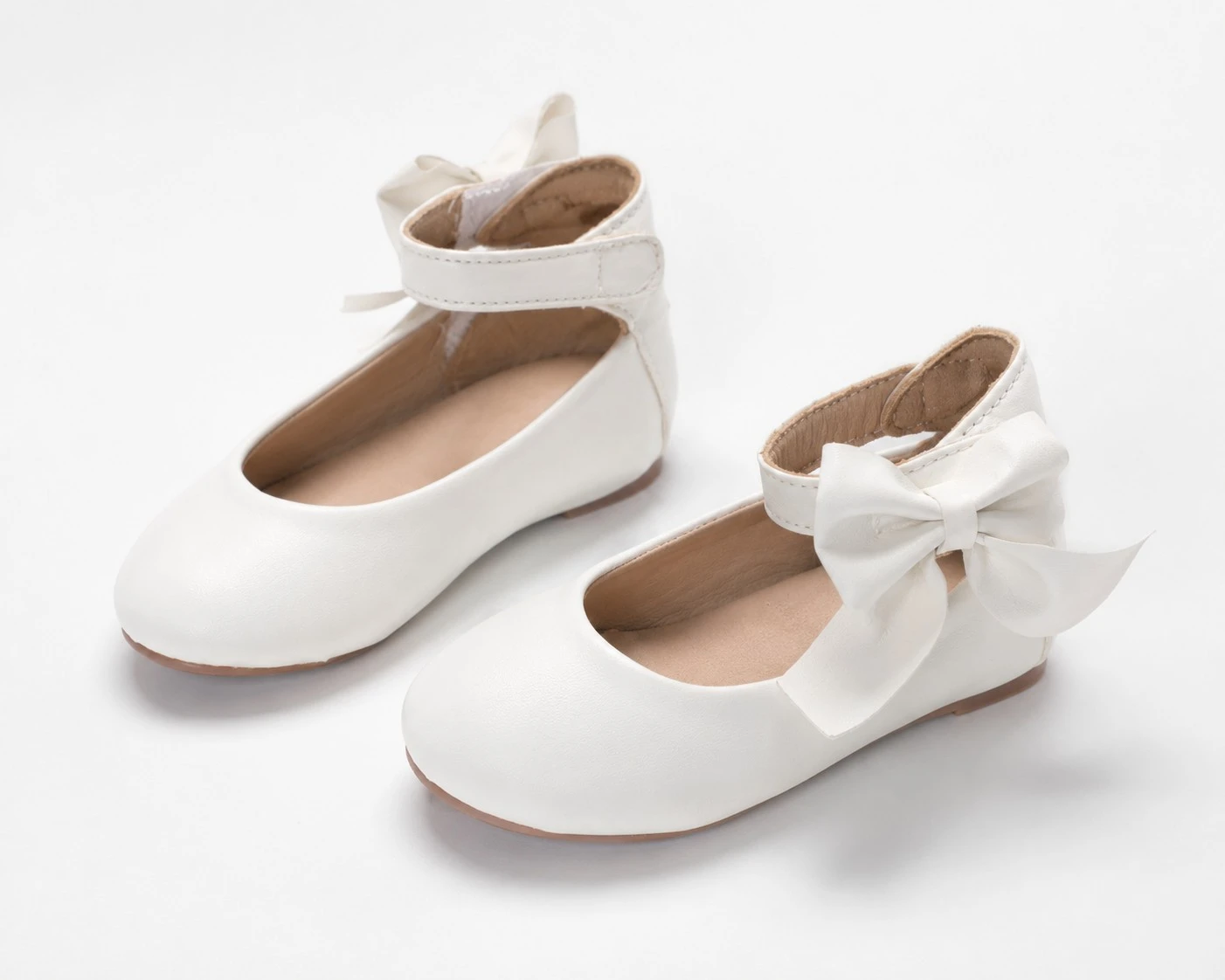 ZAPATO DE NIÑA ELEGANTE 