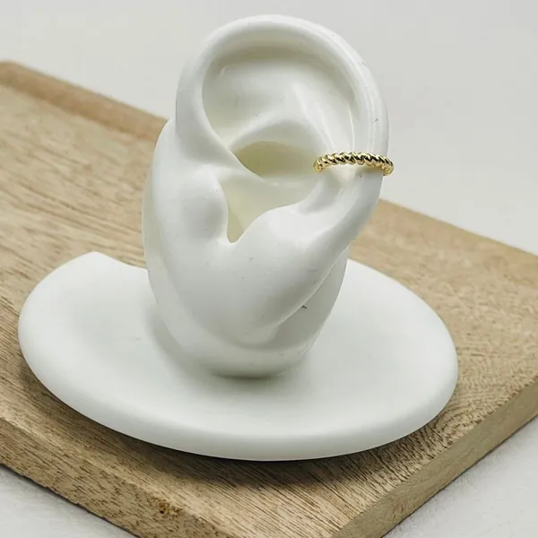 EAR CUF