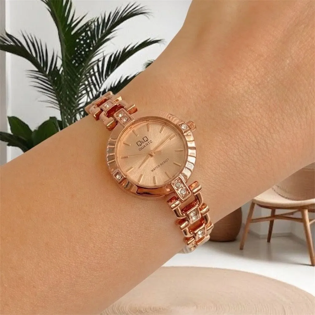 Reloj Q&Q Original Acero Tipo Joyita Oro Rosa Fondo Oro Rosa 2