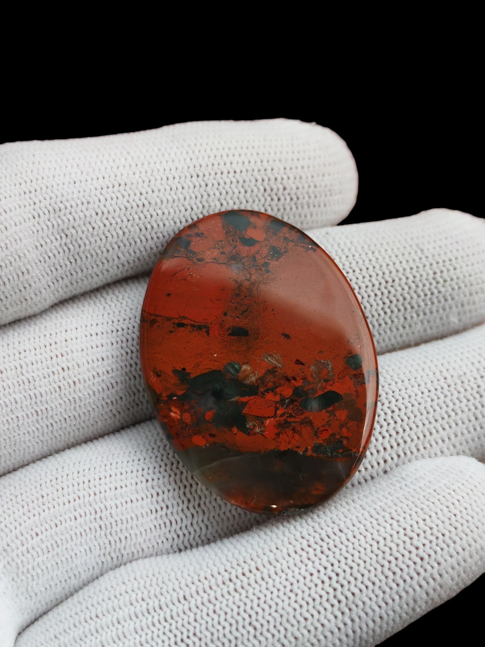 Cabujón de jaspe brechado rojo 5