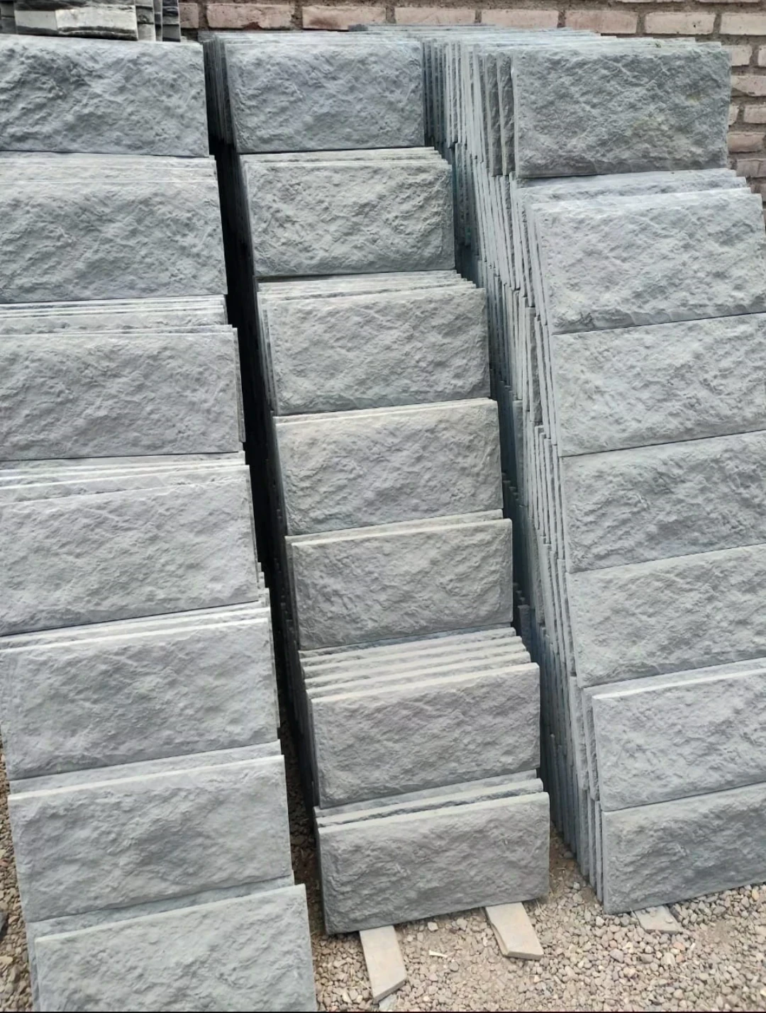 REVESTIMIENTO PIEDRA ROCA