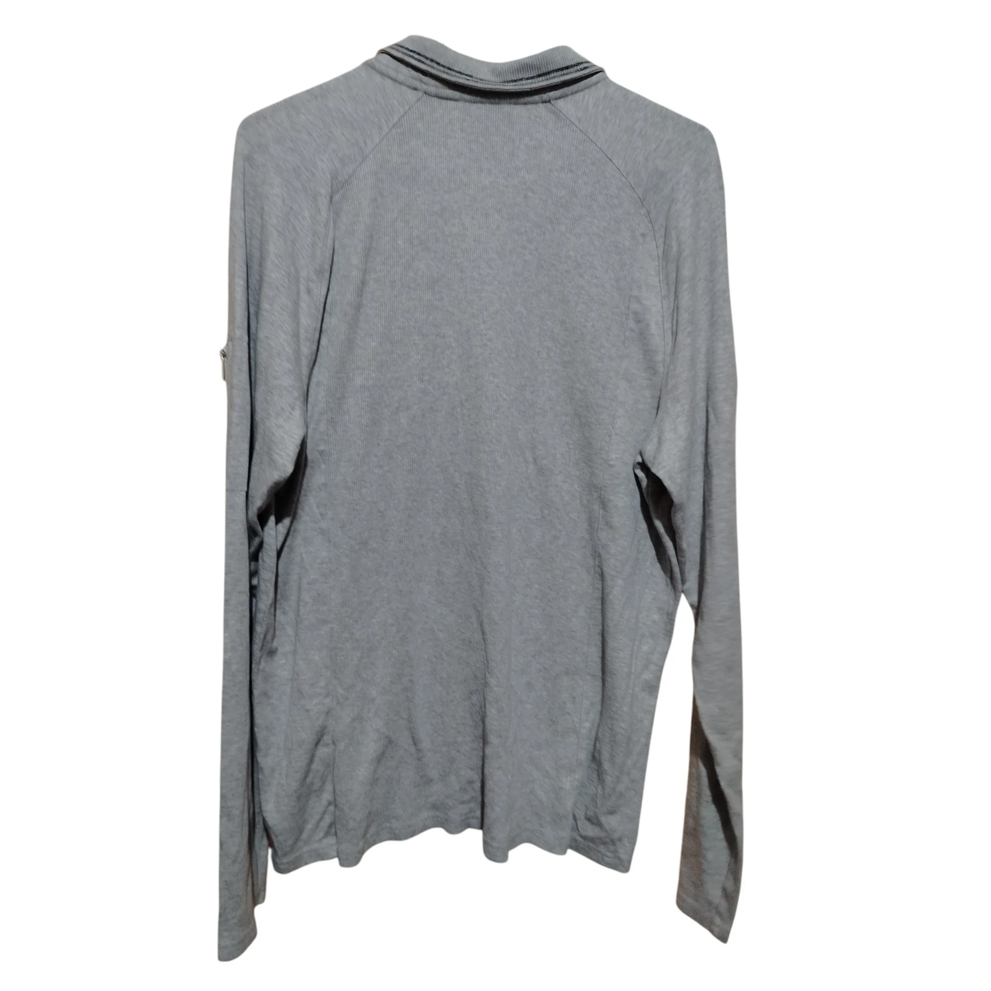 Playera L Calvin Klein  3