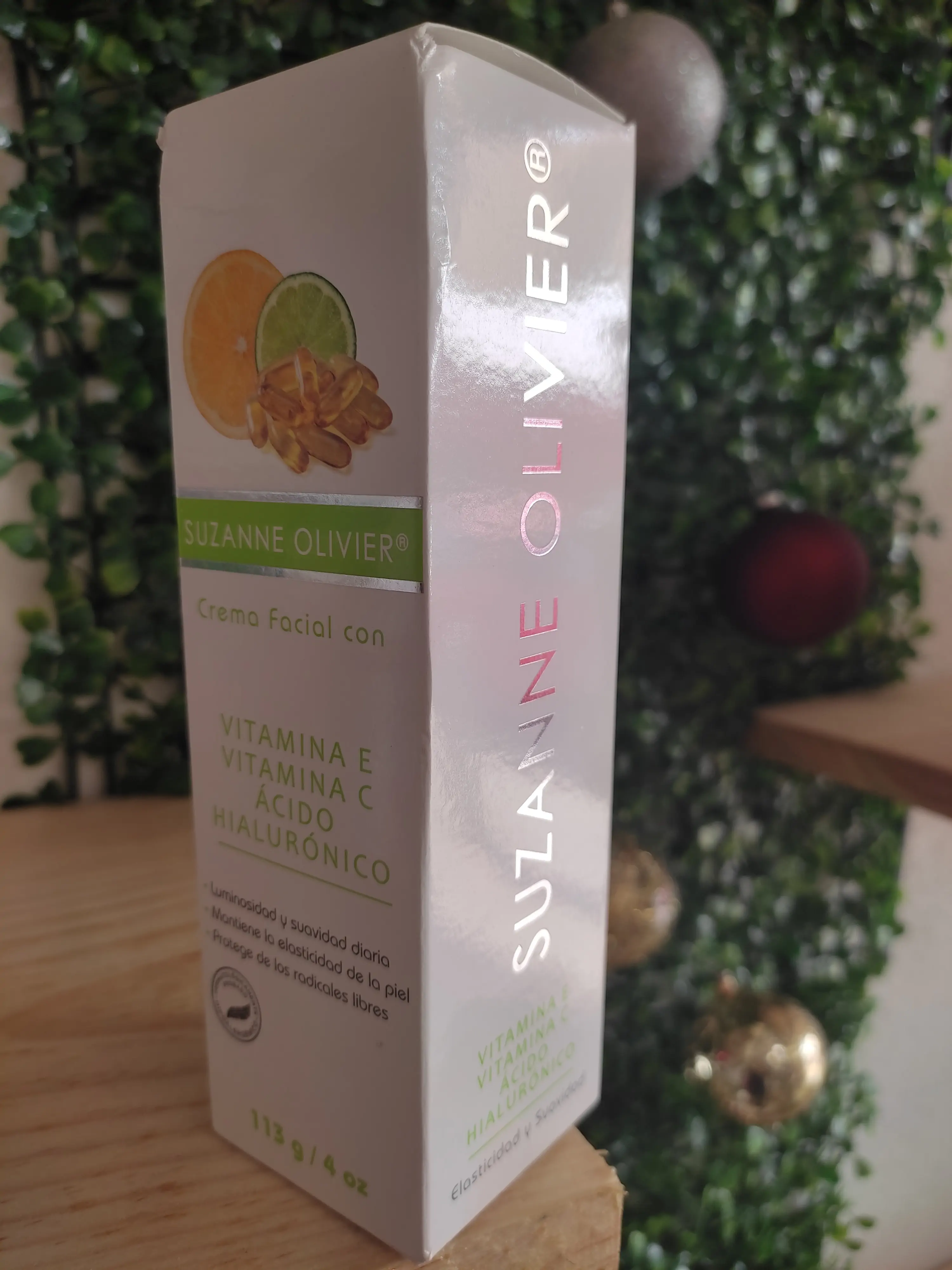 Crema vitamina E vitamina C Acido Hialuronico 