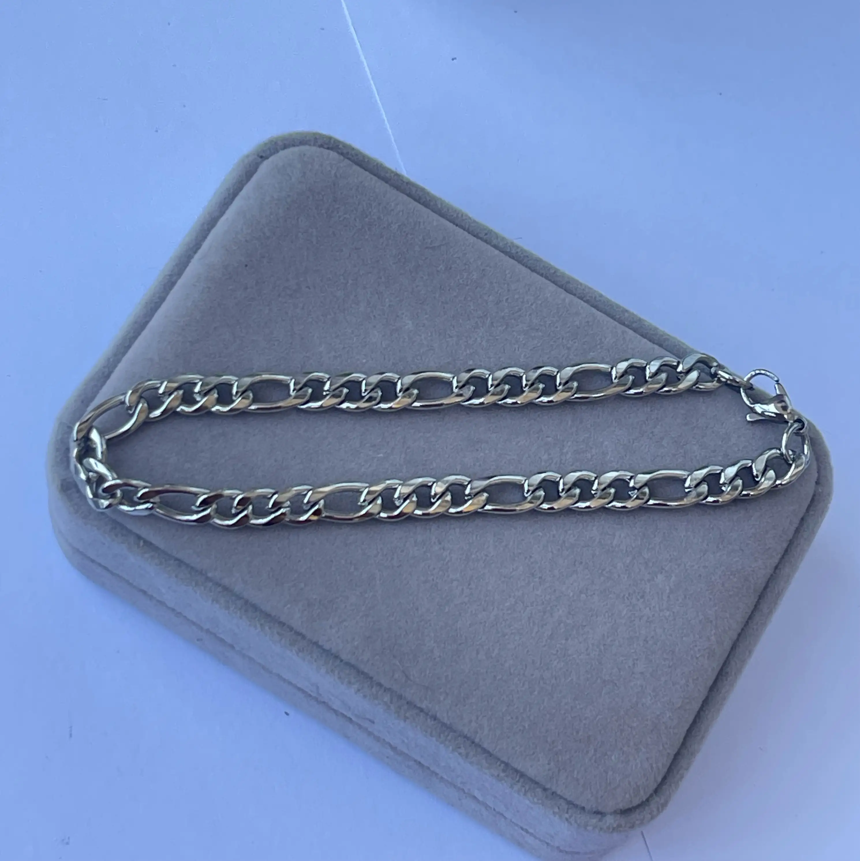 PULSERA CABALLERO PLATEADA ESLABONES