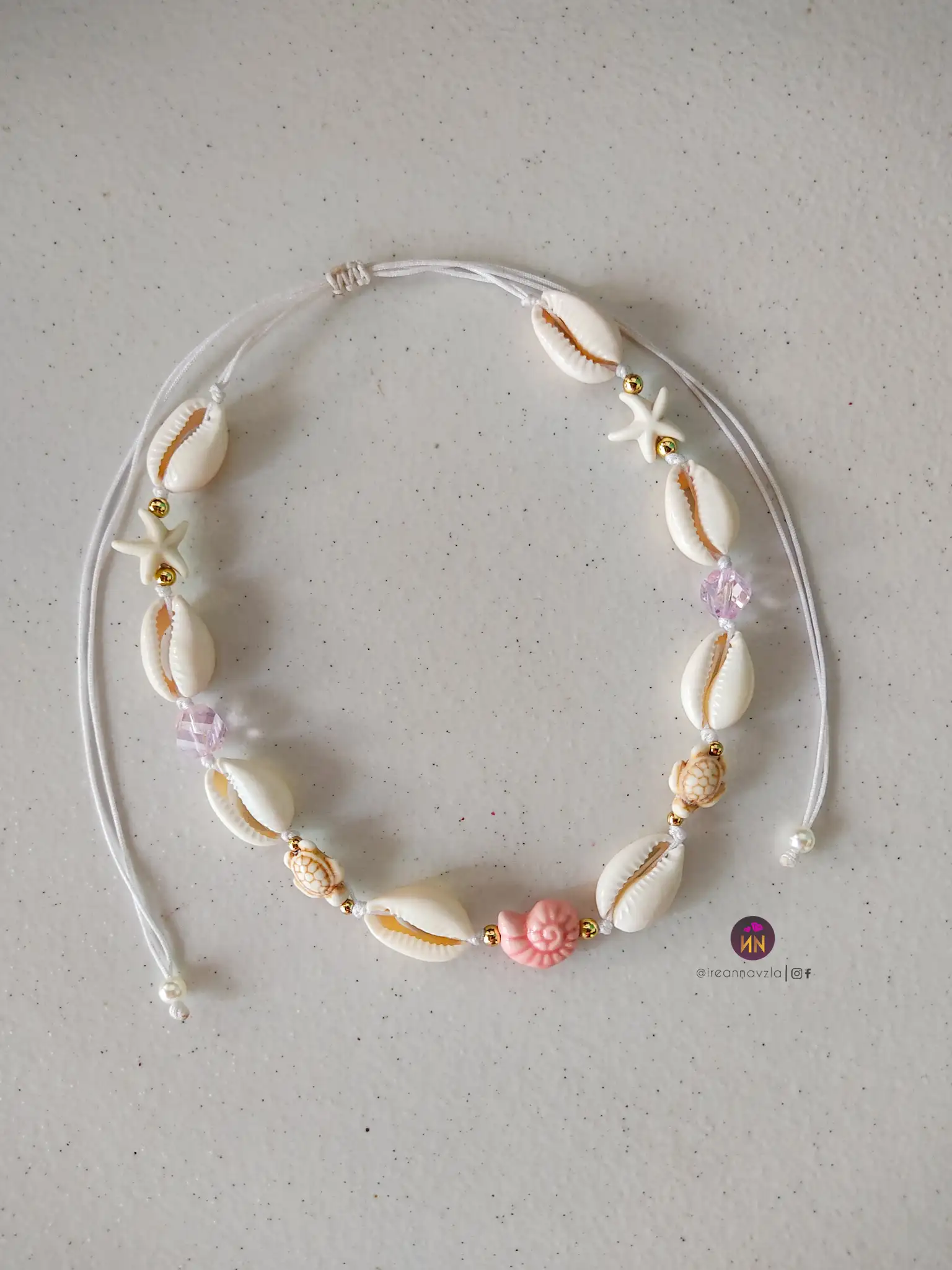 Collar caracol rosado 3
