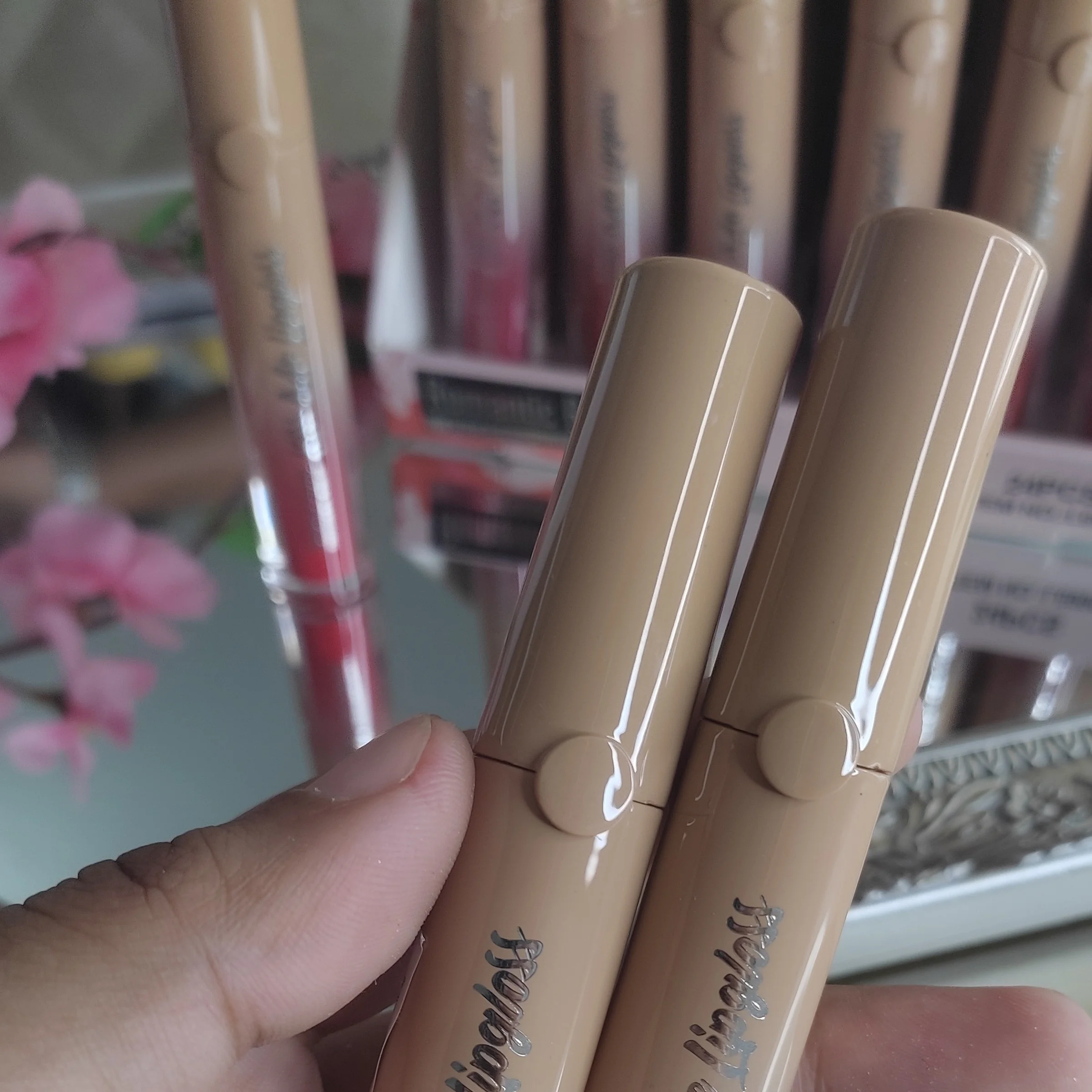 LABIAL LÍQUIDO MATTE TONOS VIVOS ROMANTIC 3