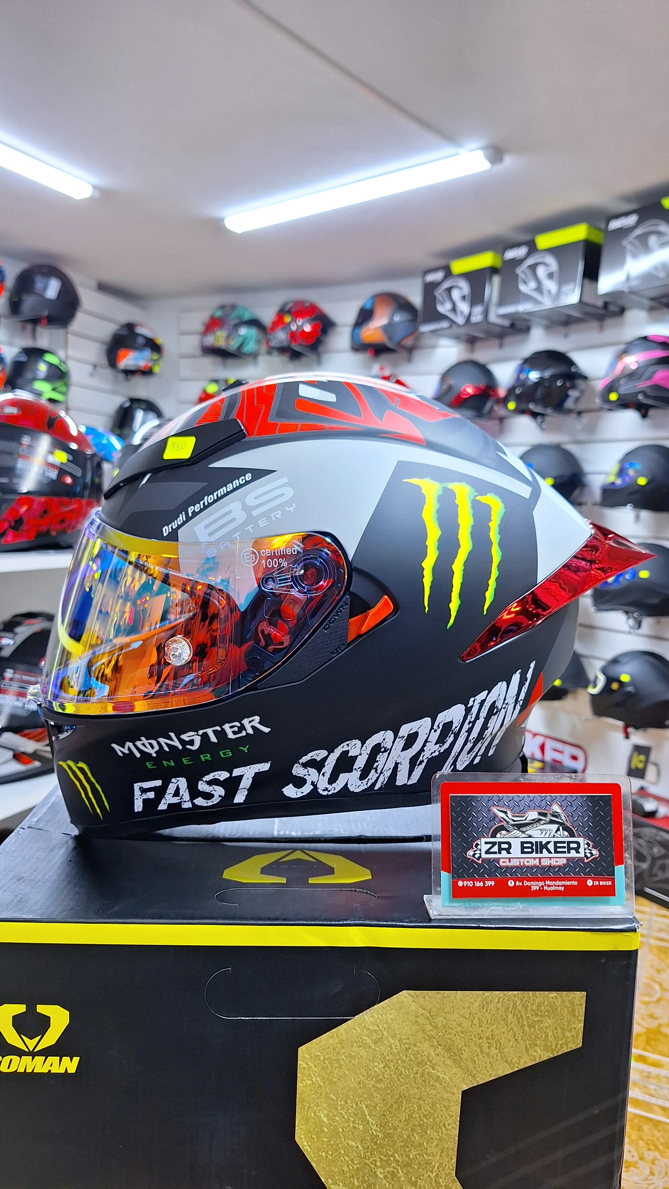CASCO MONSTER RED