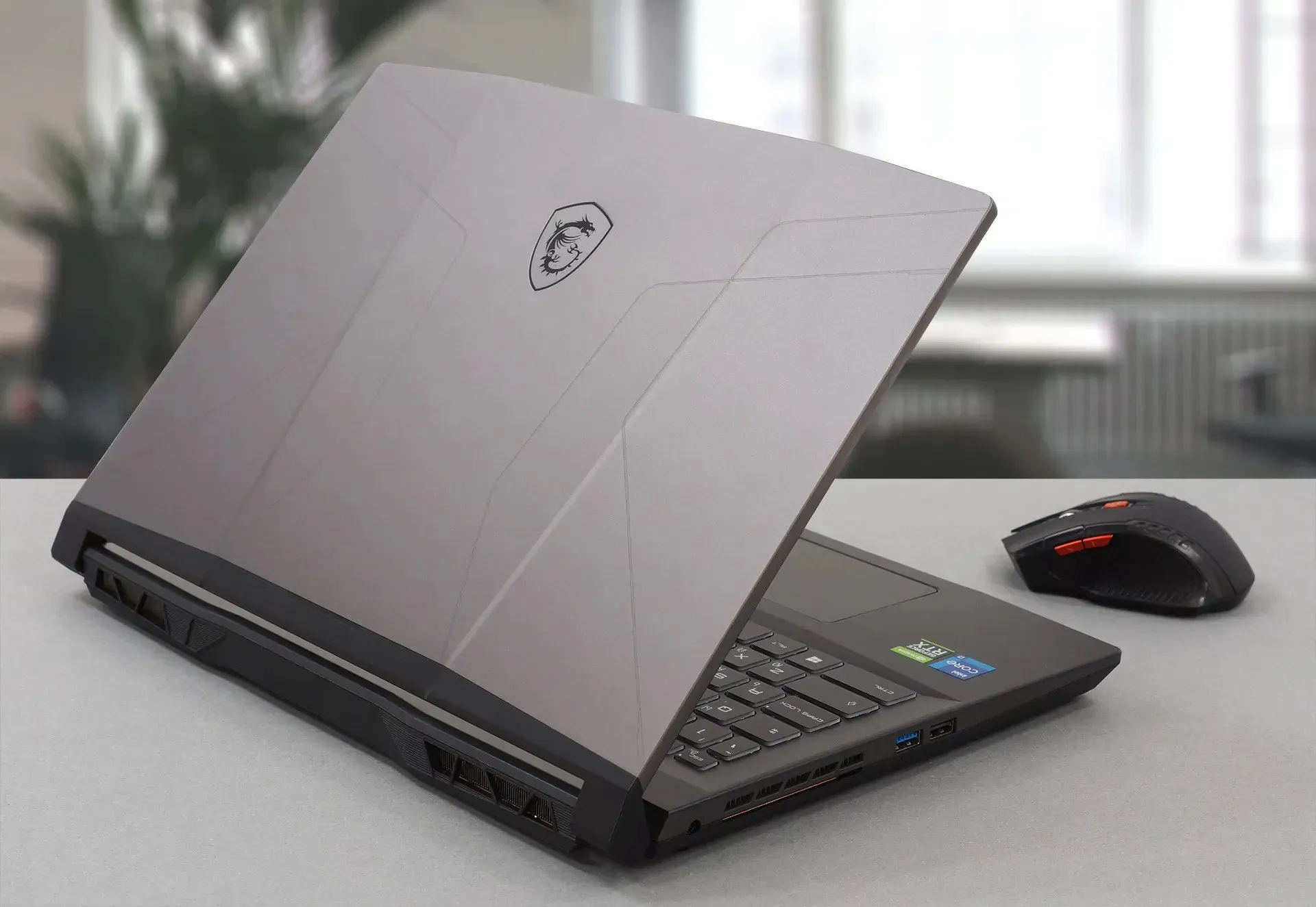 Laptop Gaming MSI Pulse 4