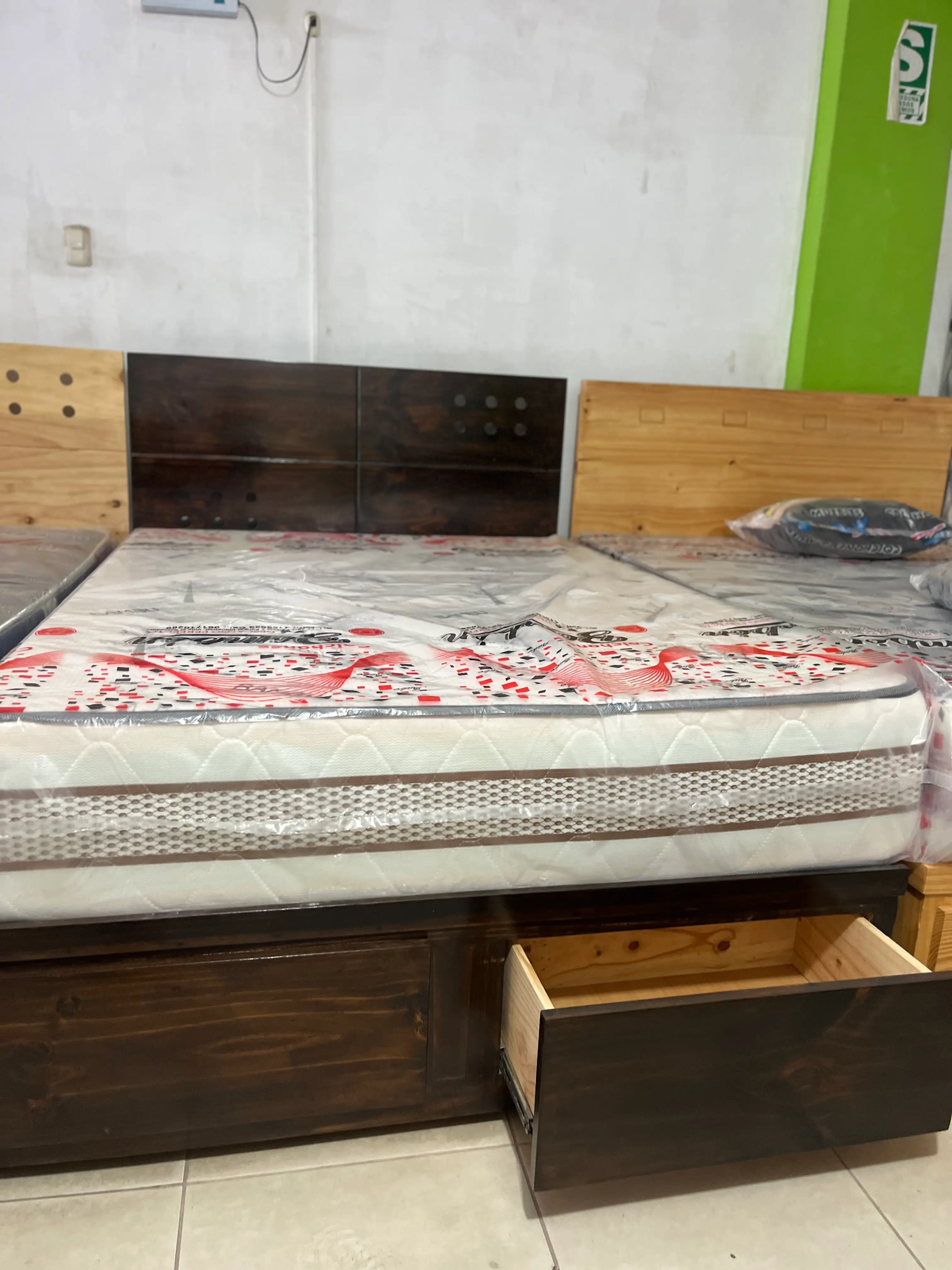 Cama Cuadrada 2plz con sabanera  3