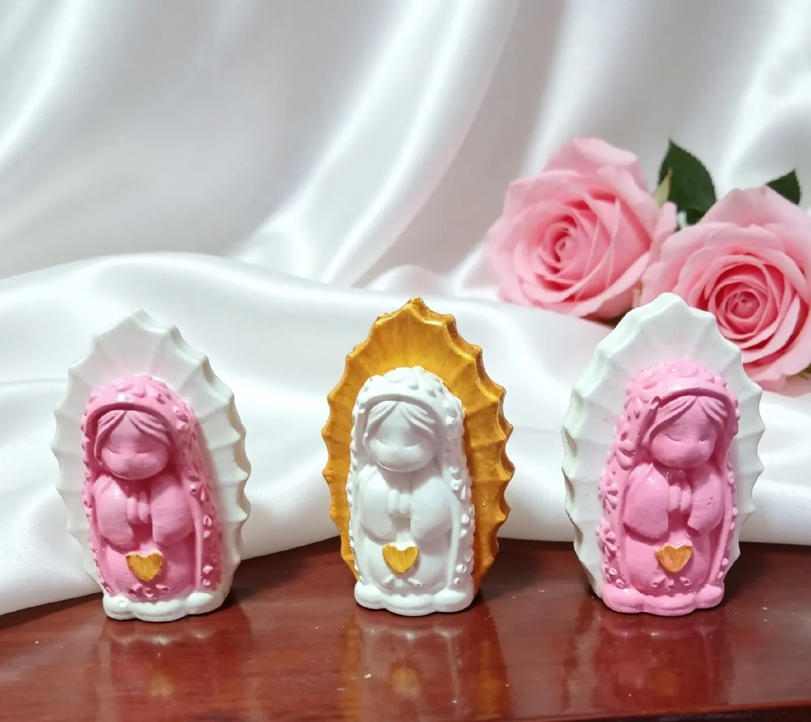 Virgen Guadalupe en yeso