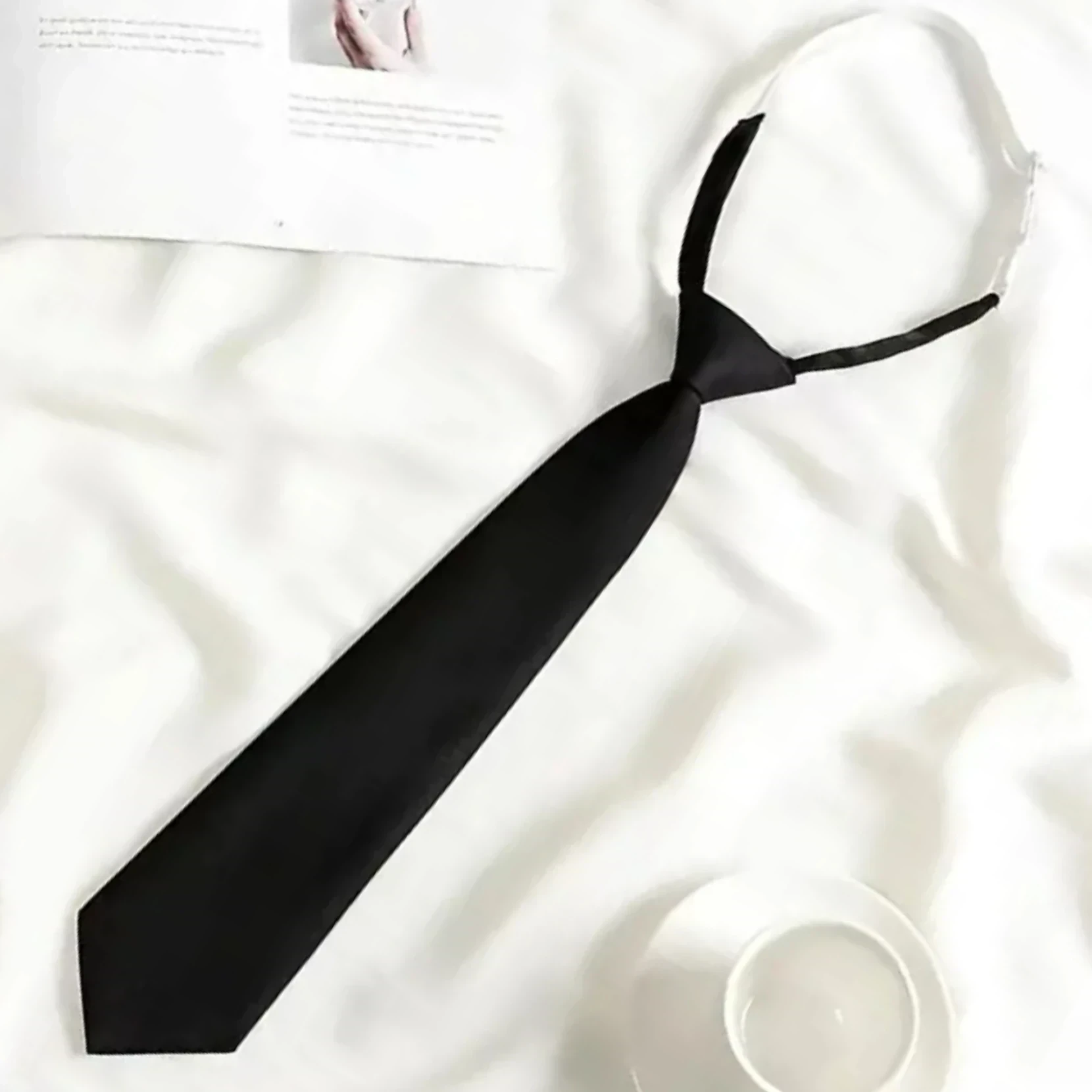 CORBATA NEGRA  2