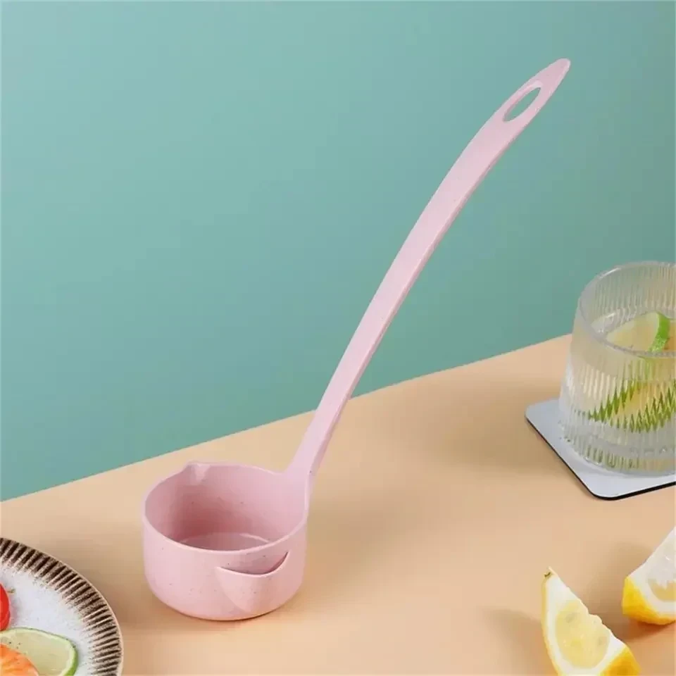 Cucharón cernidera
