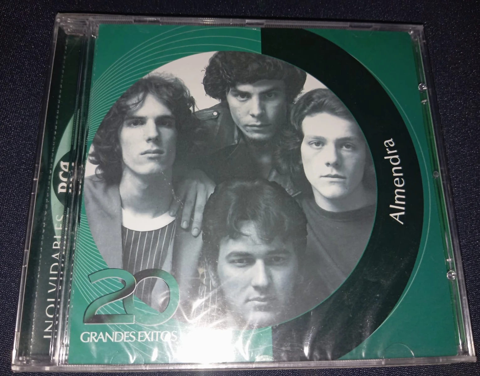 Almendra - 20 Grandes Exitos Inolvidables (ARGENTINA)