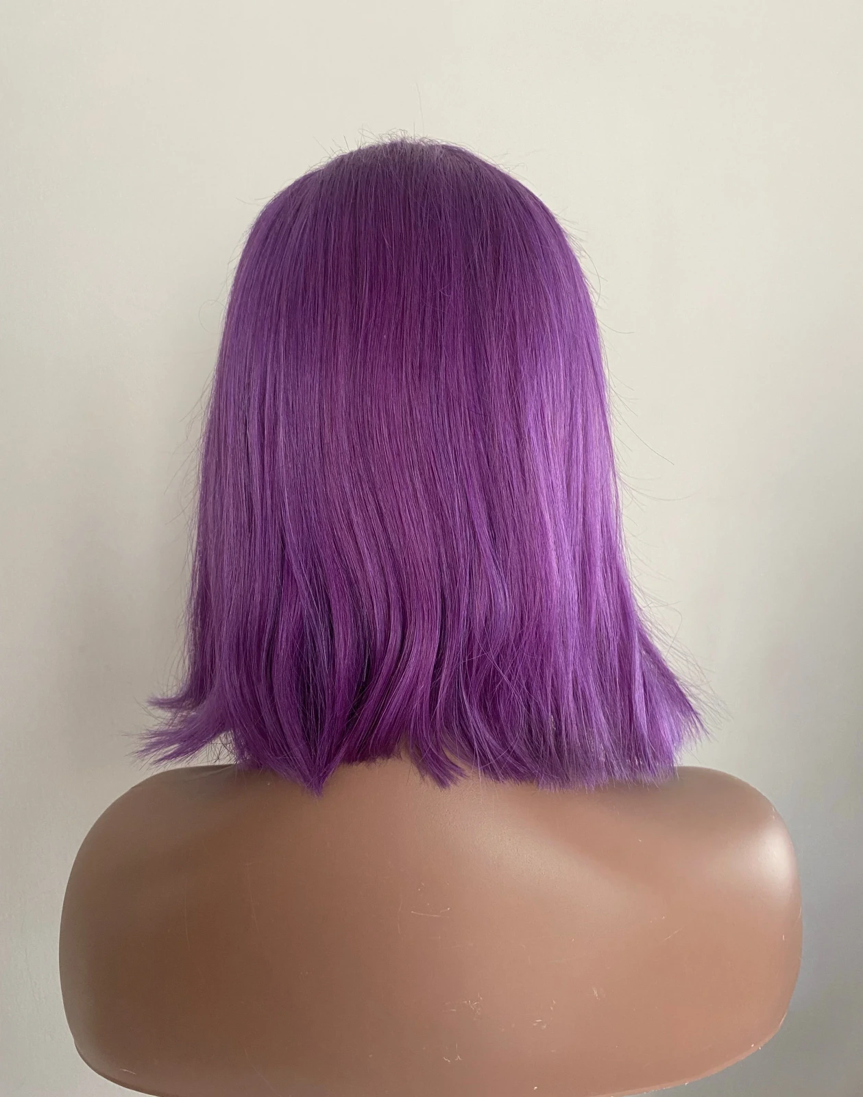 Peluca Bob 12” morada  5