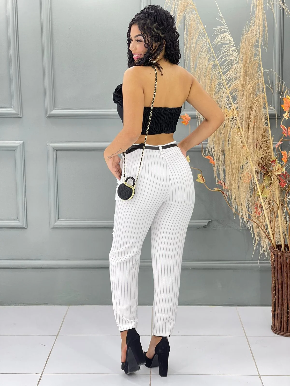 calça zara risca de giz com cinto 6