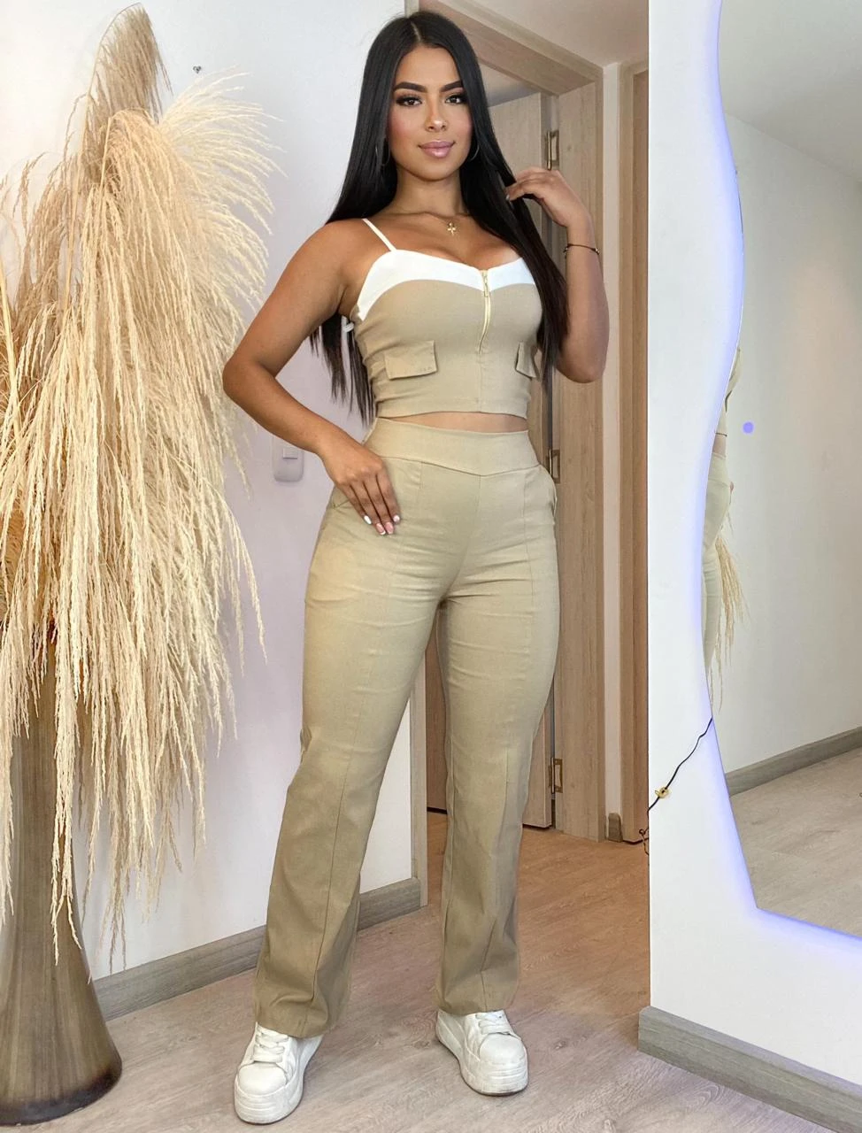 Conjunto 2 piezas pantalón y top 10
