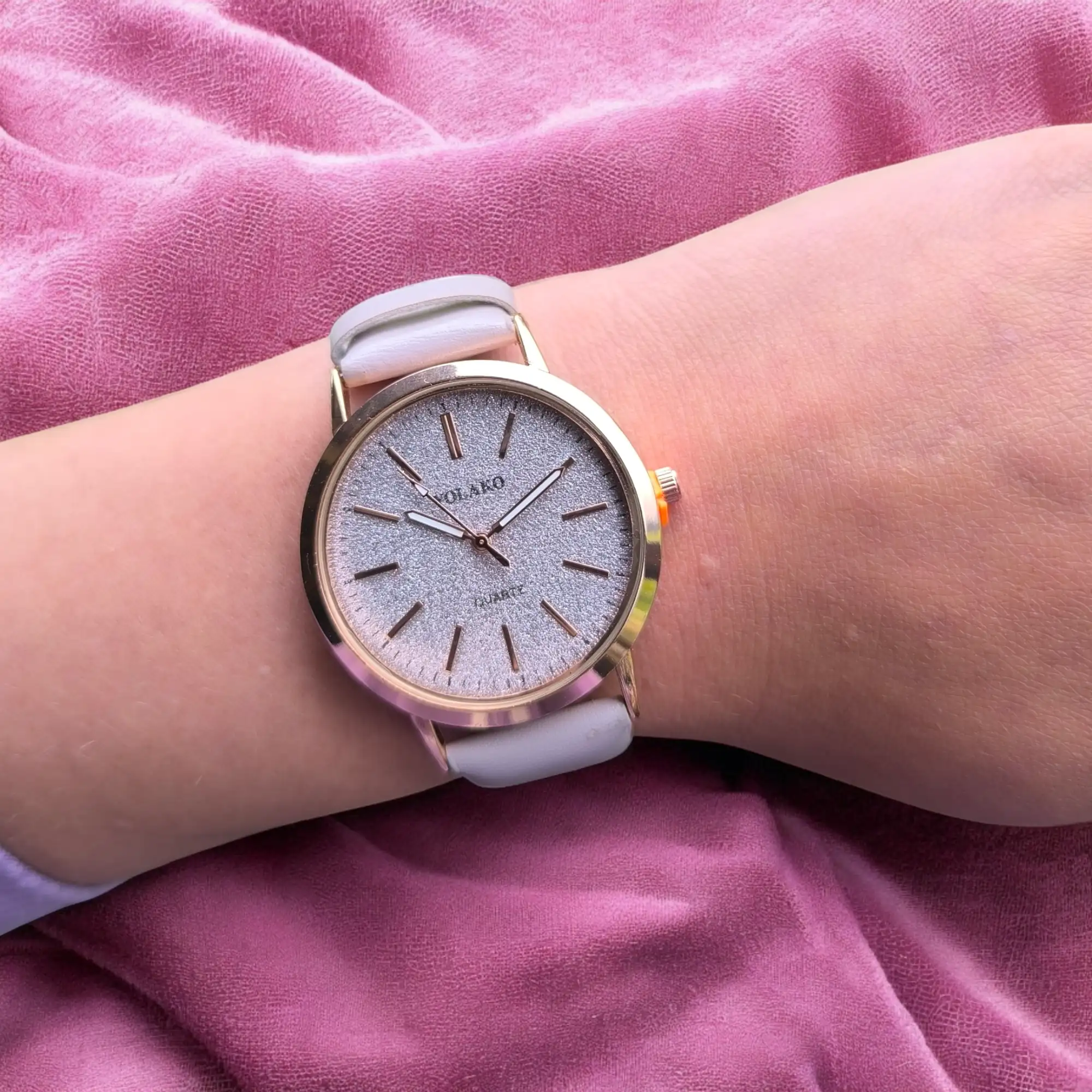 Reloj lila 