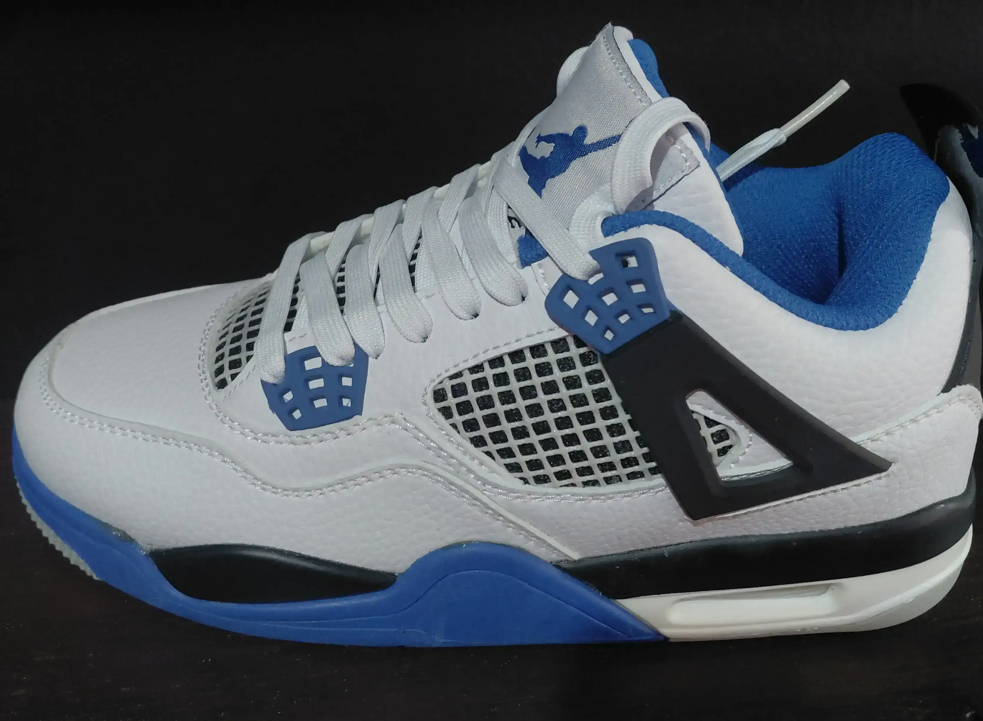 Jordan retro 4
