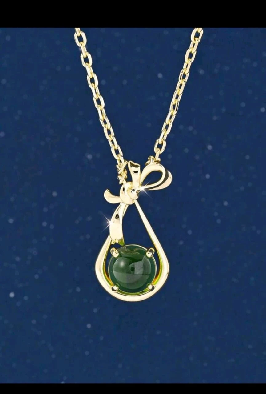 Collar colgante de lazo 🎀 con amuleto de la suerte en jade de imitación