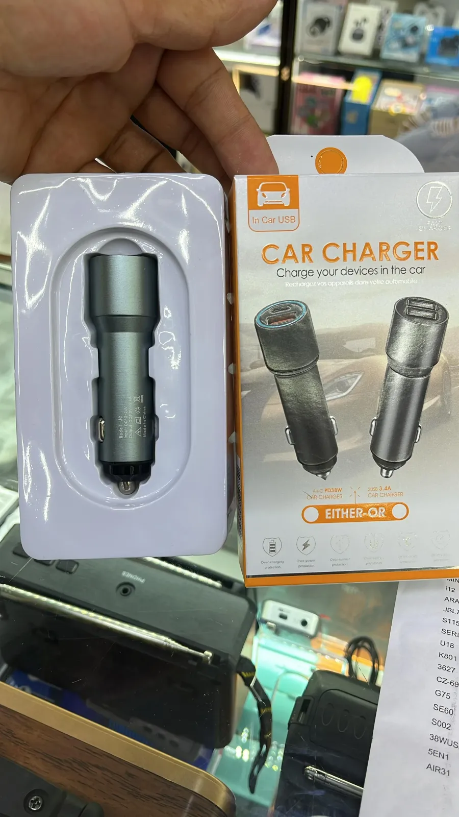 Cargador Cigarrero  con puerto entrada usb 3
