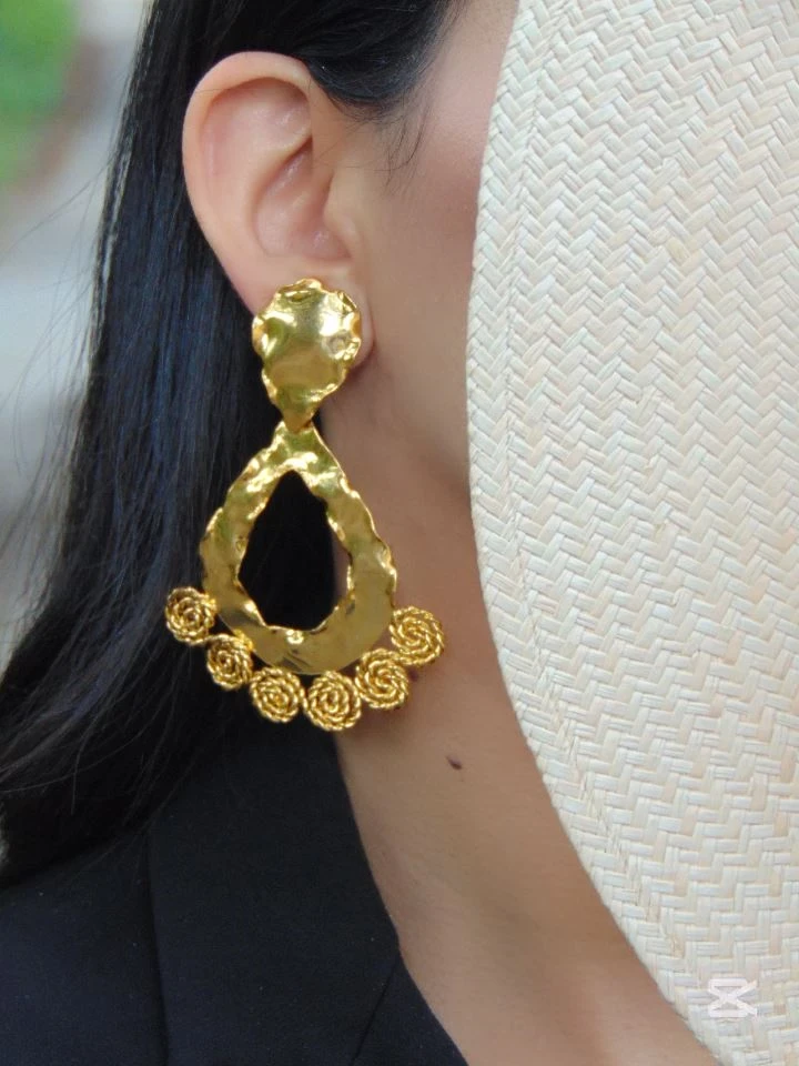 ARETE BAÑO DE ORO 24K MAXI LAGRIMA FILIGRANA FUNCIONAL