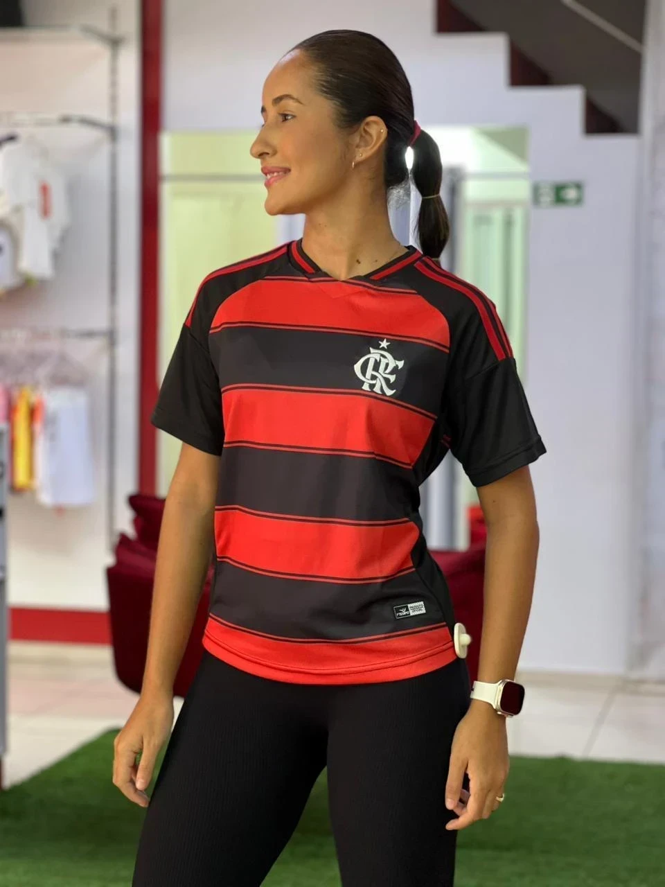 CAMISA RUBRO-NEGRA FEMININA 