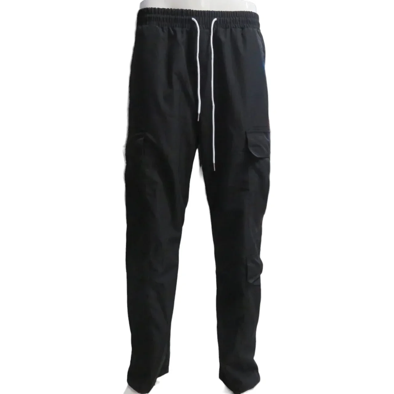 Pantalon tipo cargo negro