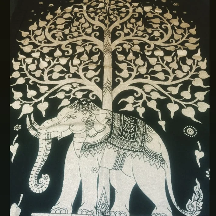 Mandala dorada elefante árbol de vida