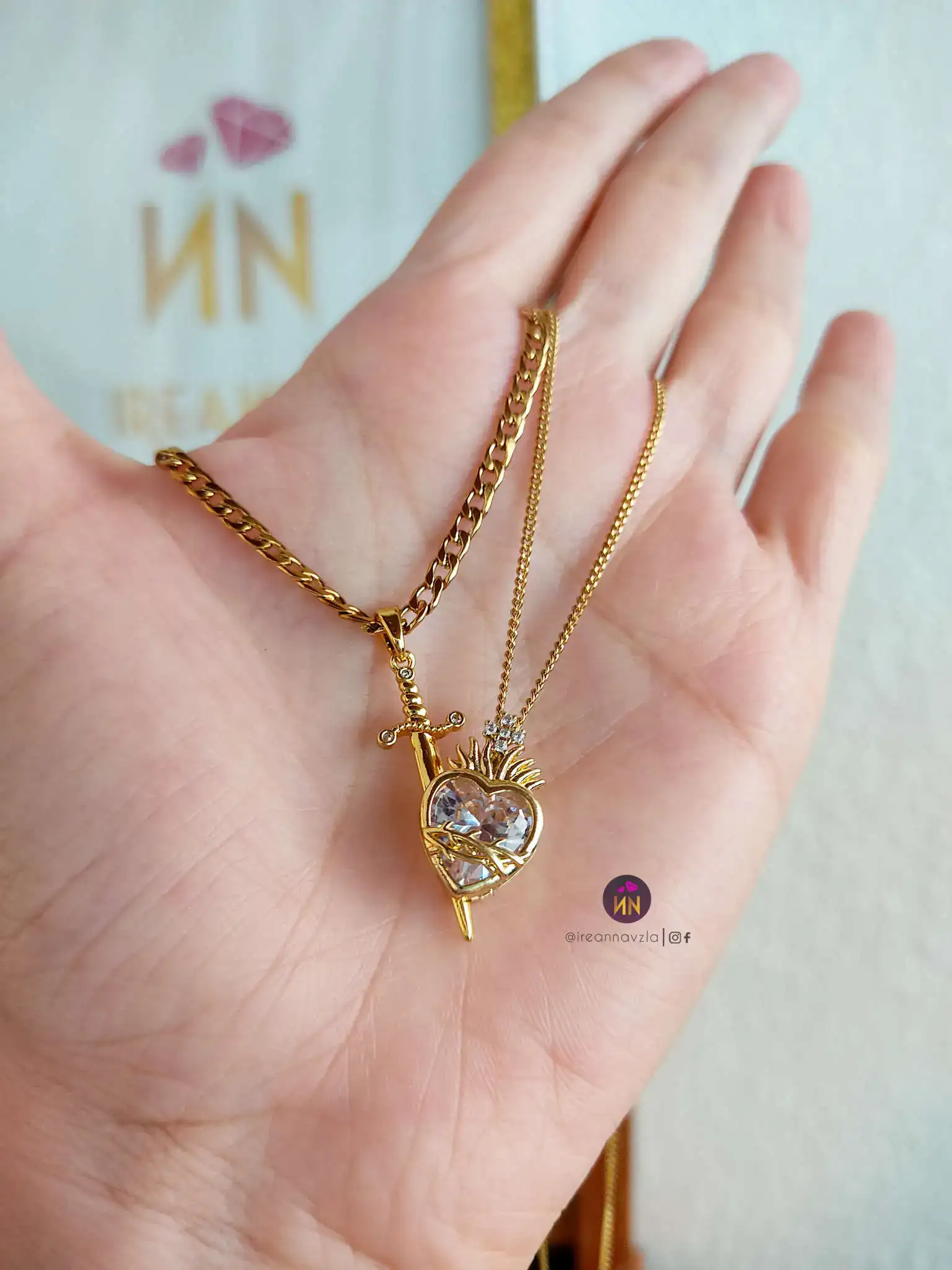 Cadenas corazón espada 🤍🗡️ 2