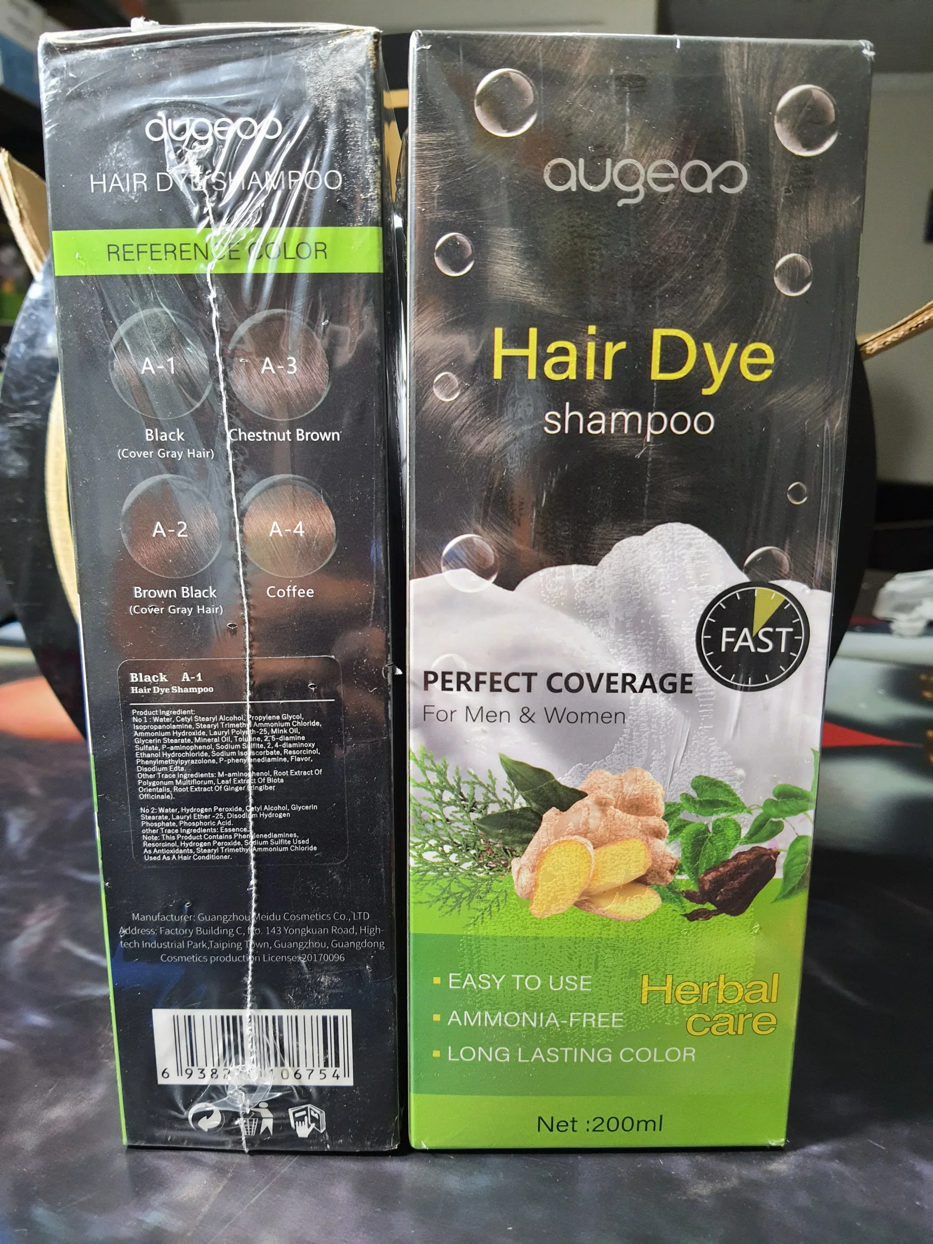 Champú de tinte para cabello negro. Contiene 200 ml 
