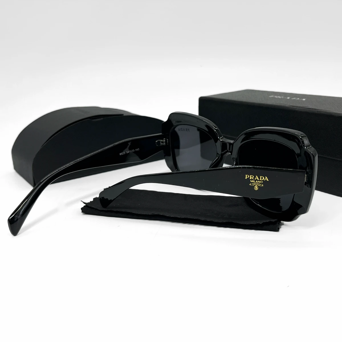 Gafas de sol Prada 8