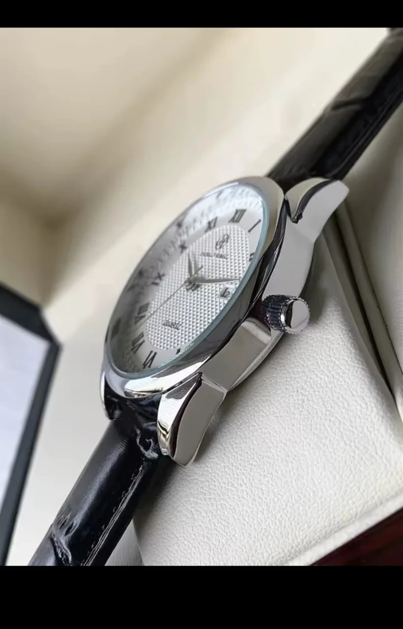 Reloj clásico/ Pablo Raez  3
