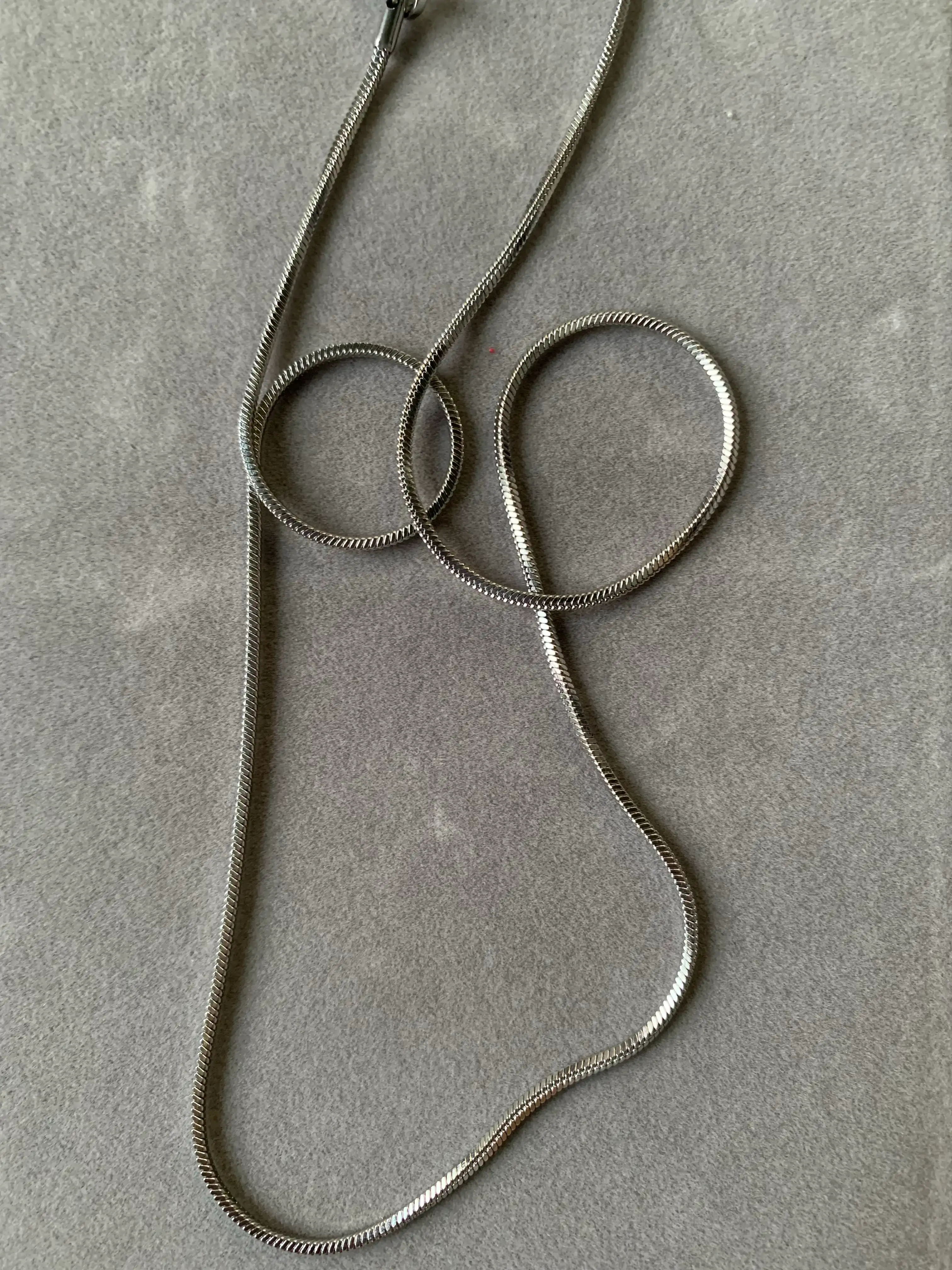 Cadena sencilla serpiente 