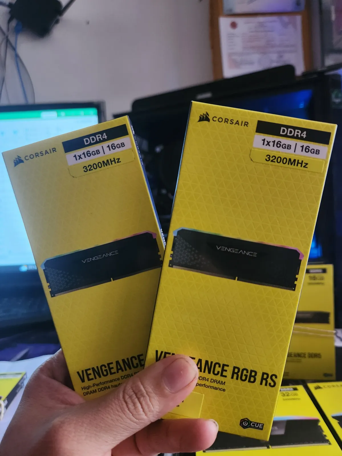 Corsair 2x16 RGB 