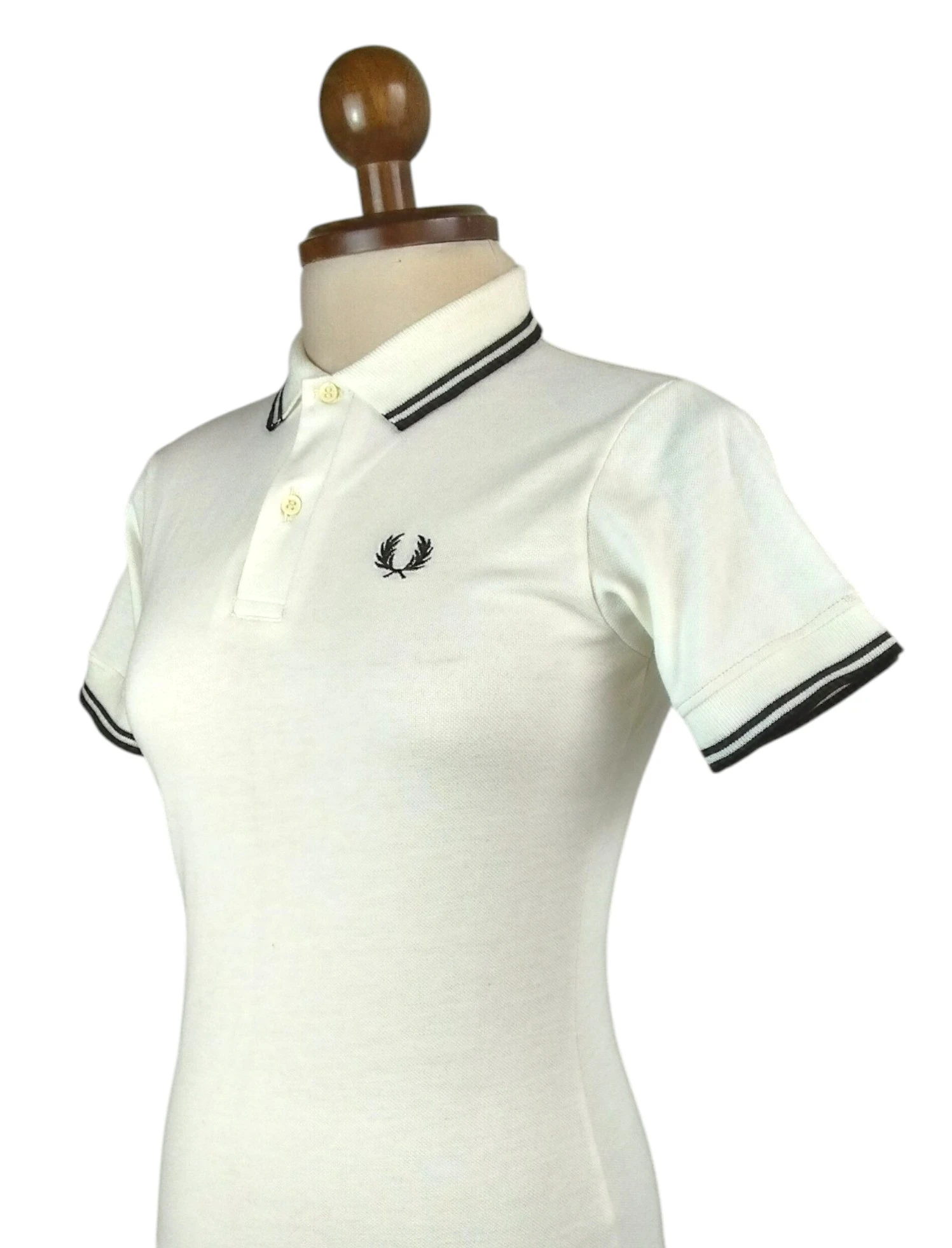 Camisa polo crema con negro  2