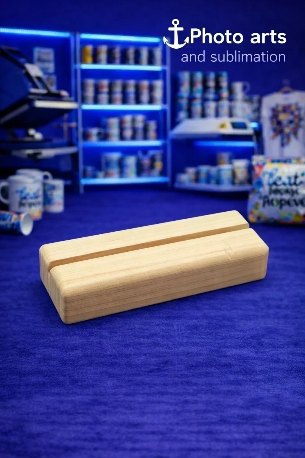 Base de madera pequeña