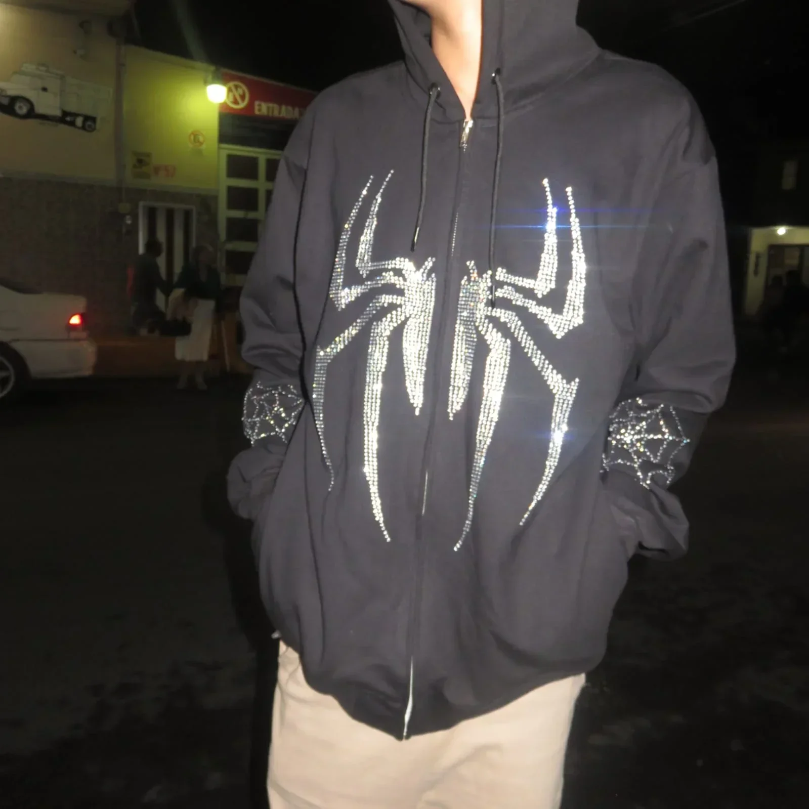 Sudadera de Araña en pedrería 7